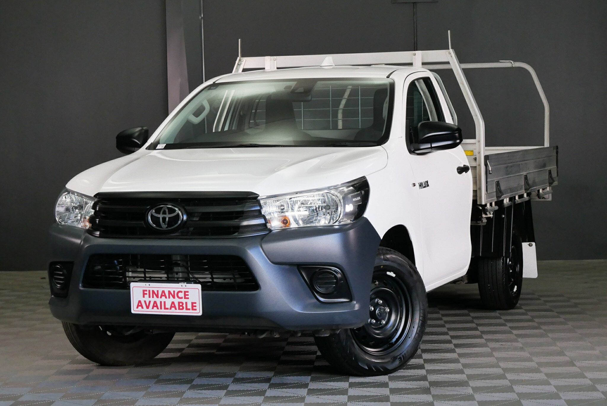 Toyota Hilux image 3