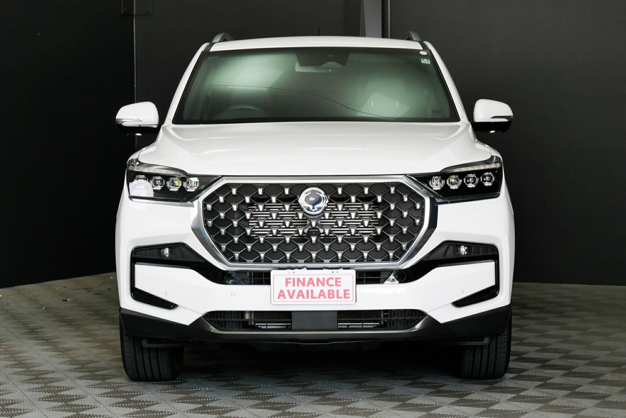 Ssangyong Rexton image 2