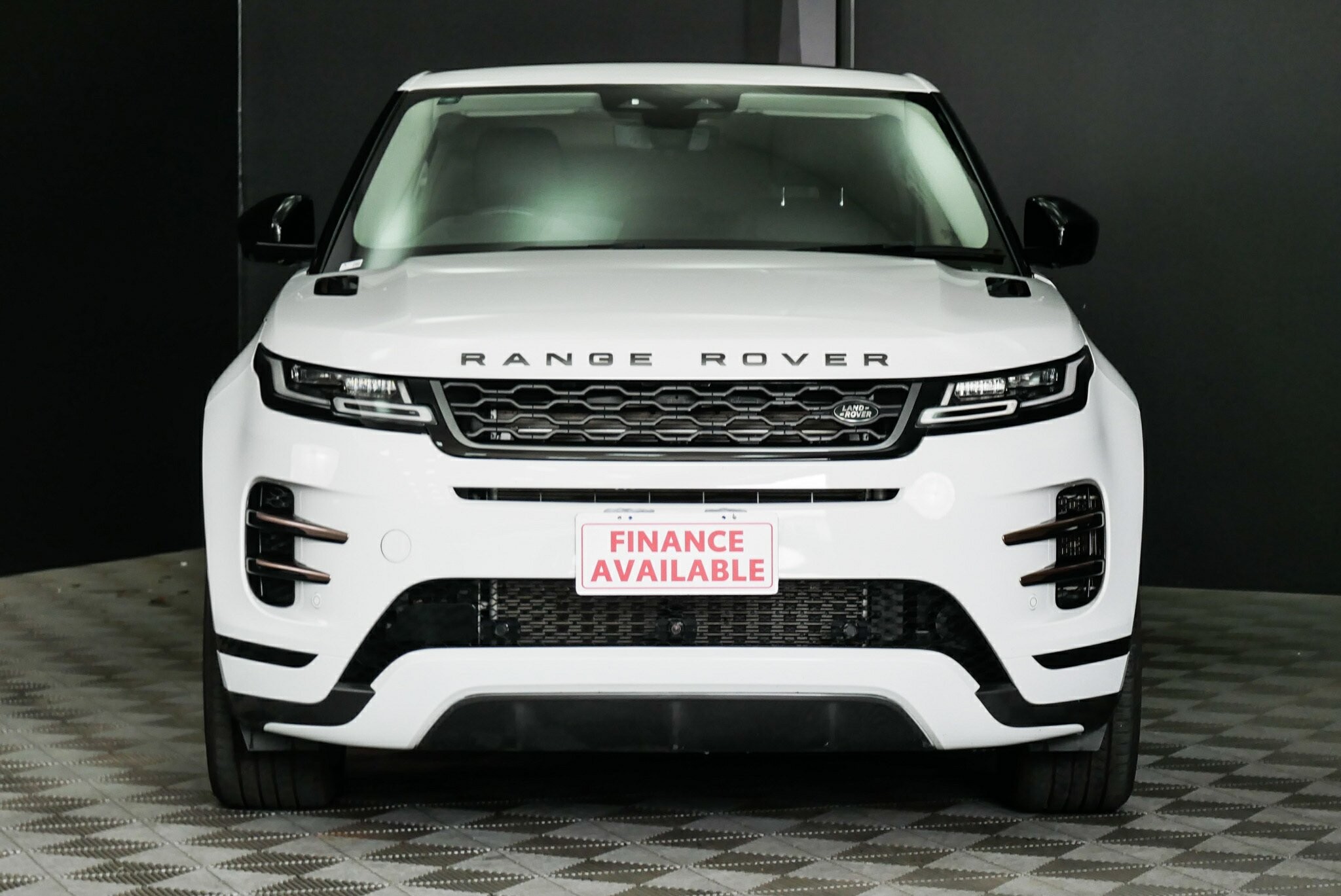Land Rover Range Rover Evoque image 2
