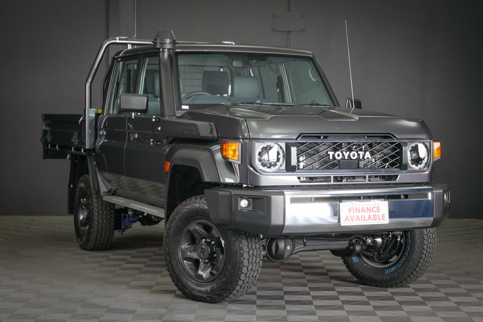 Toyota Landcruiser image 1
