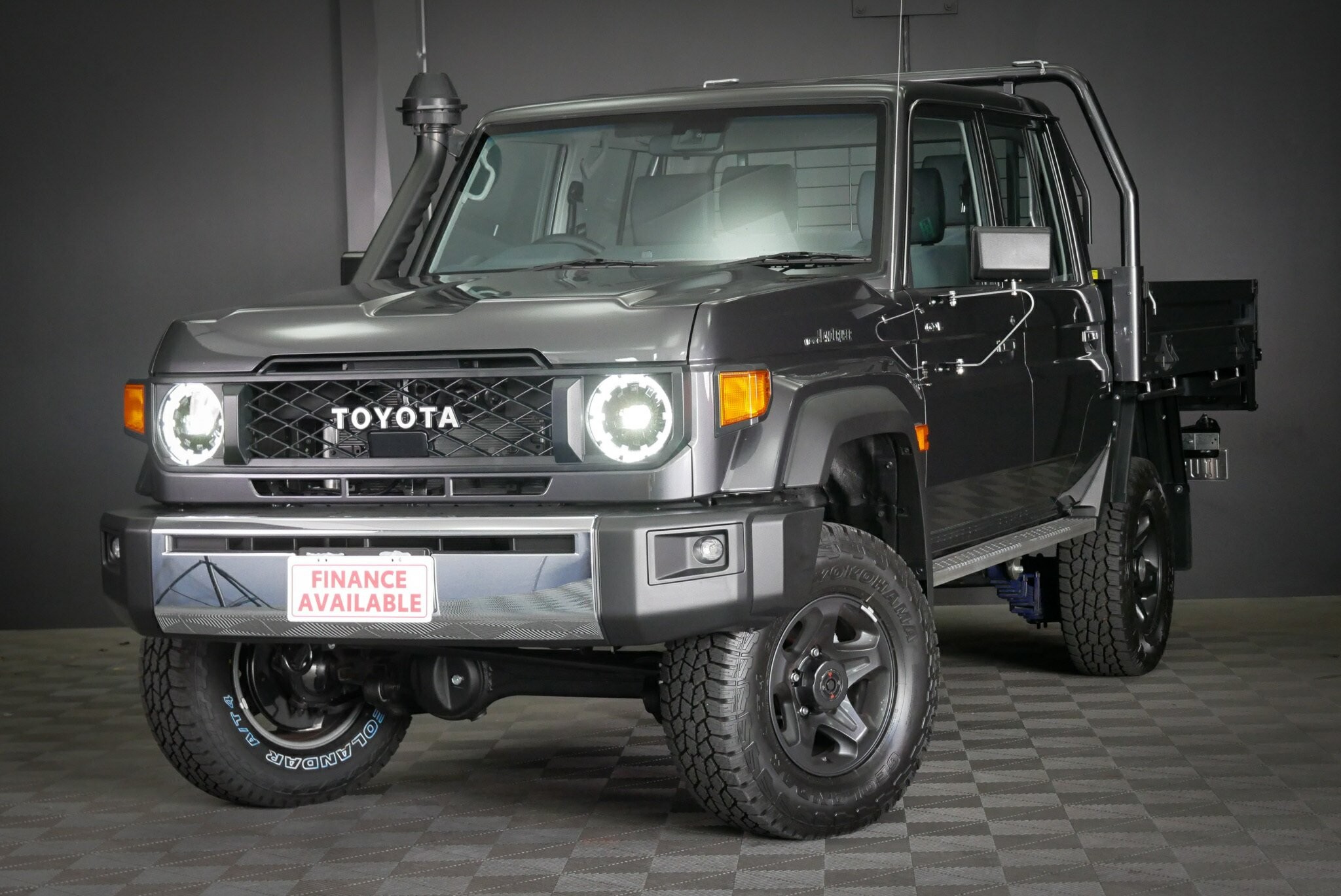 Toyota Landcruiser image 3