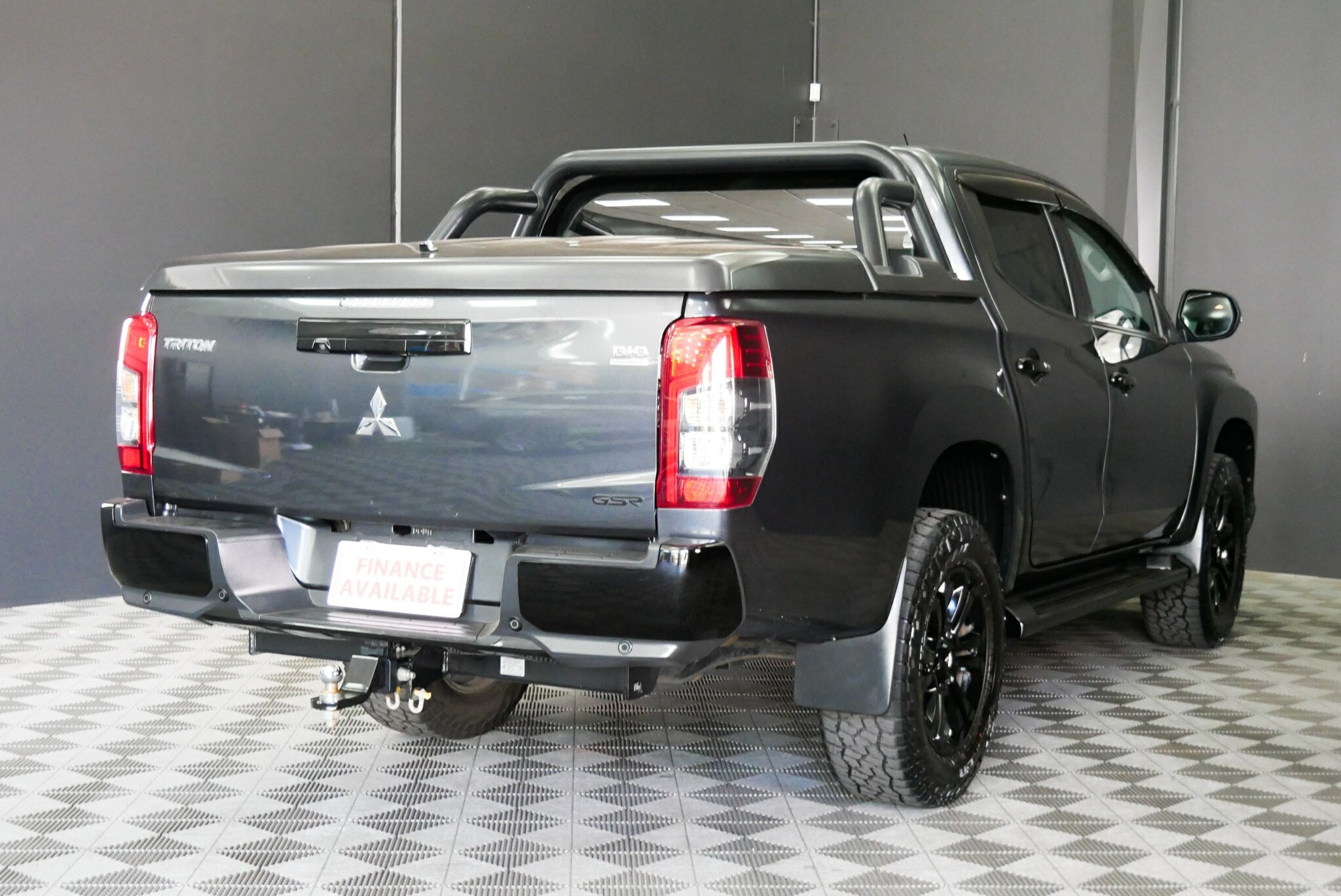 Mitsubishi Triton image 4