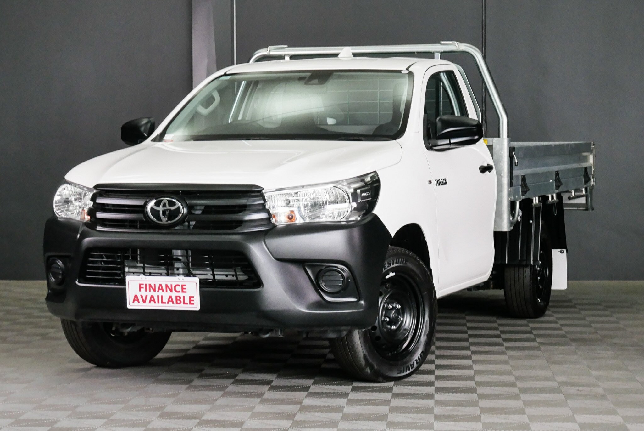 Toyota Hilux image 3