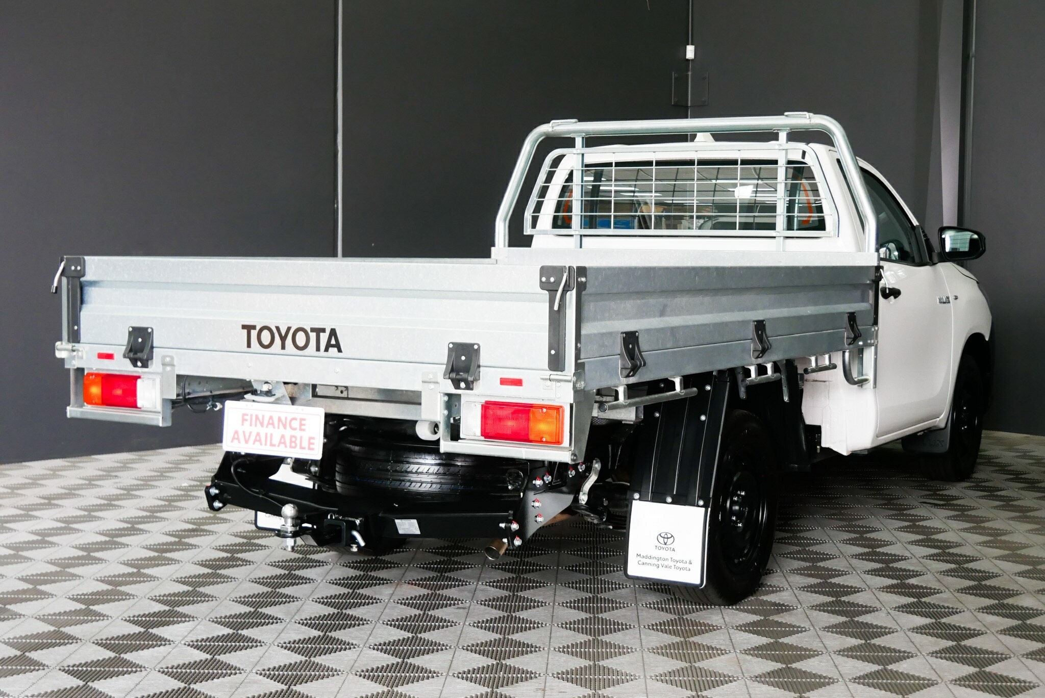 Toyota Hilux image 4