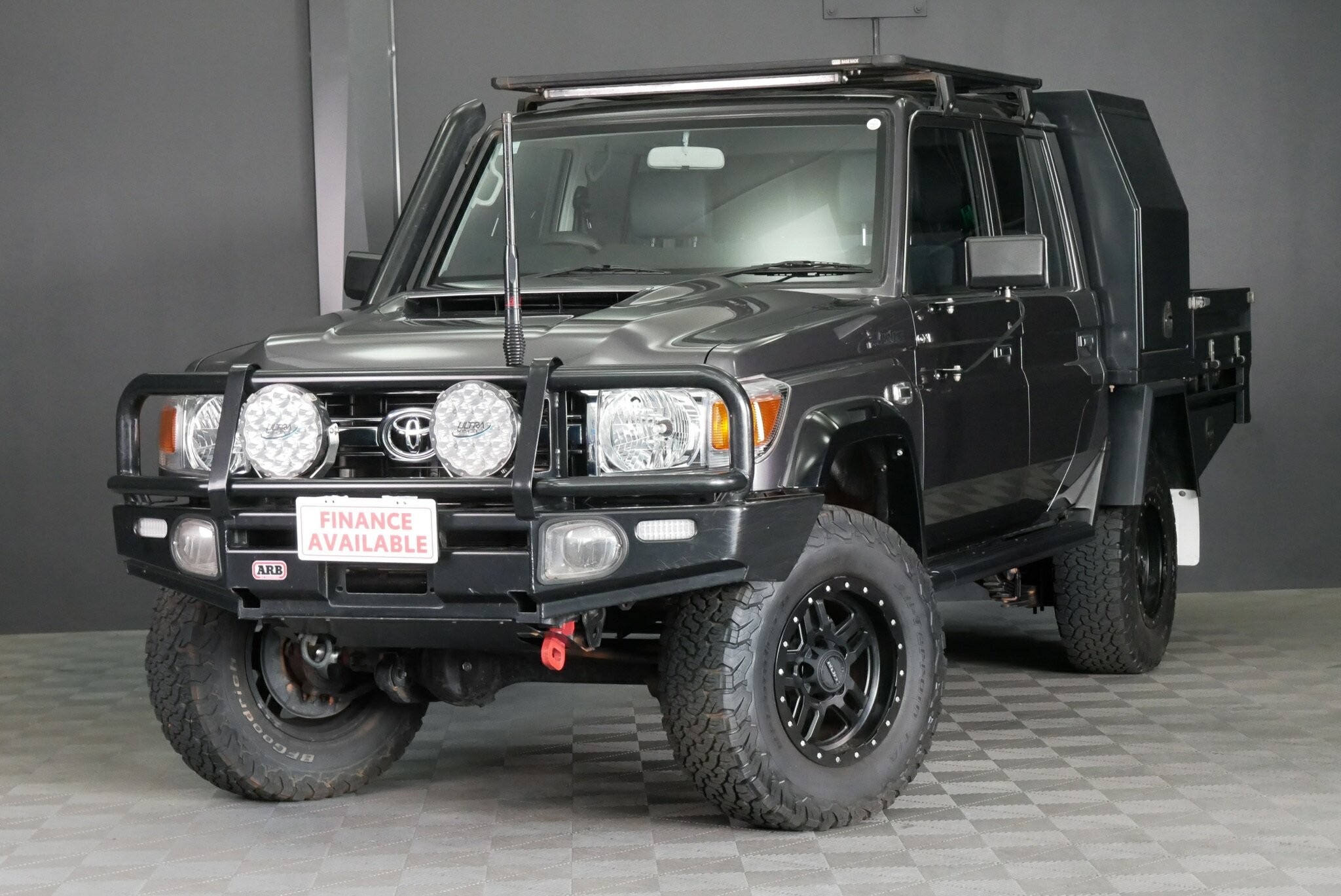 Toyota Landcruiser image 3