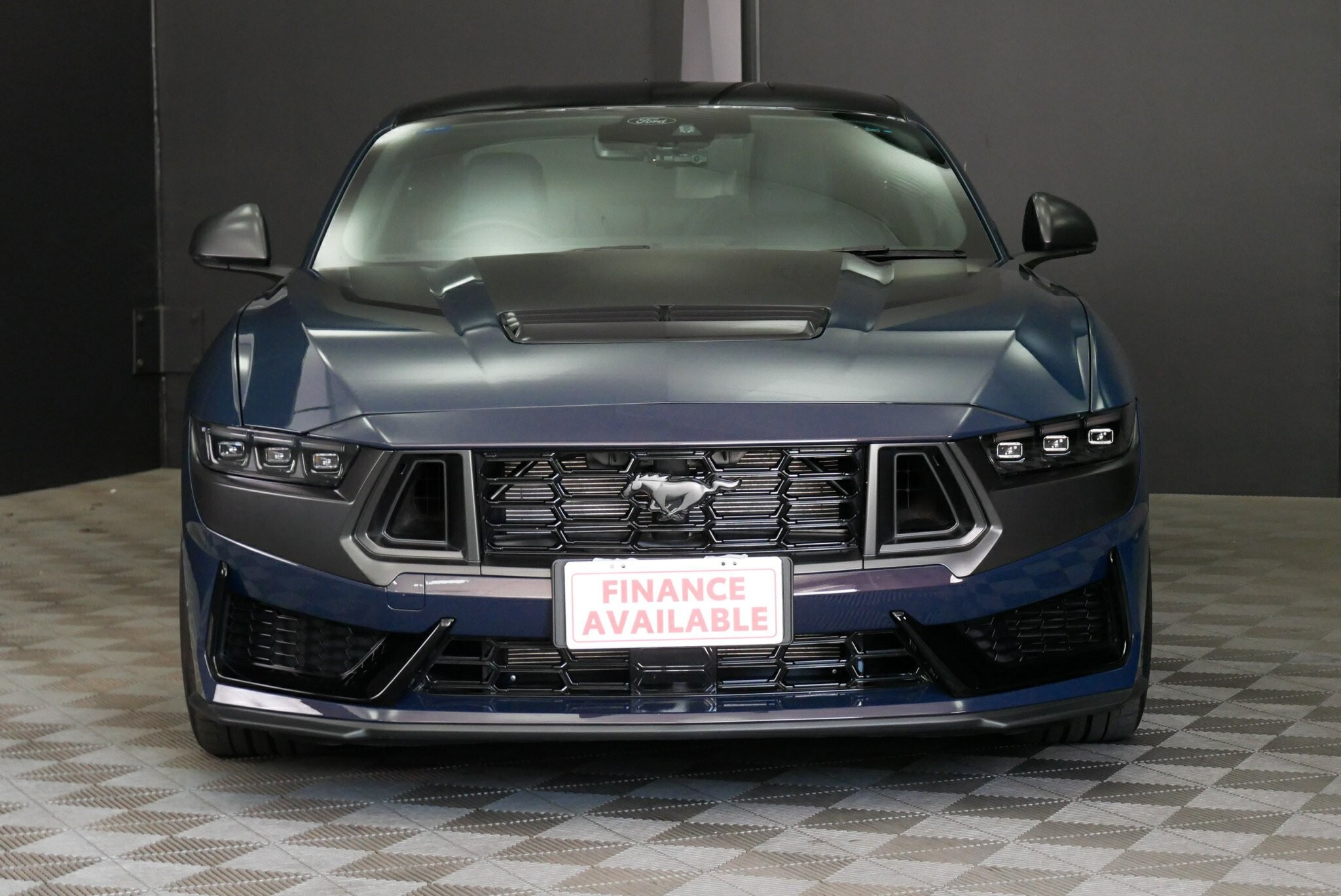 Ford Mustang image 2