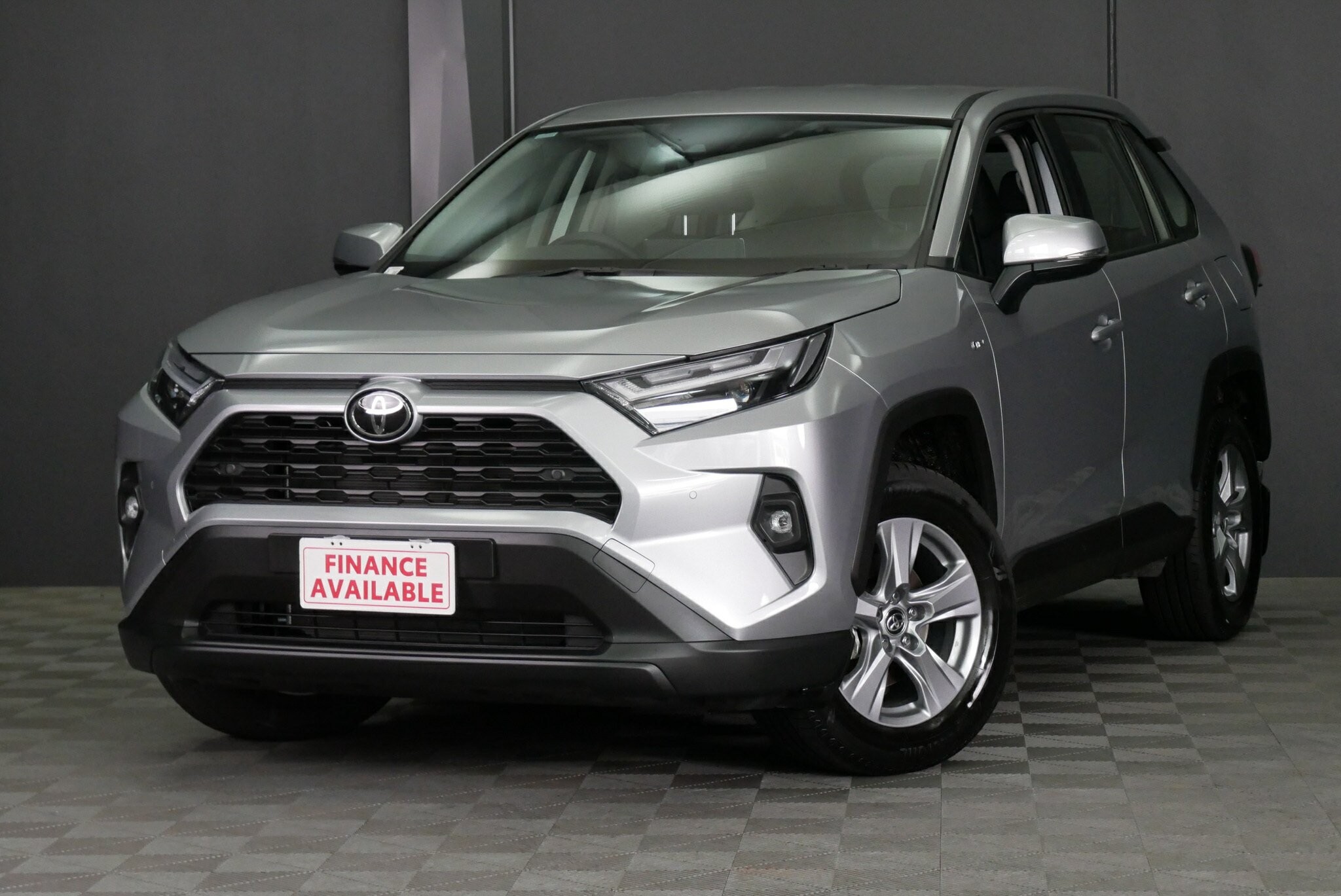 Toyota Rav4 image 3