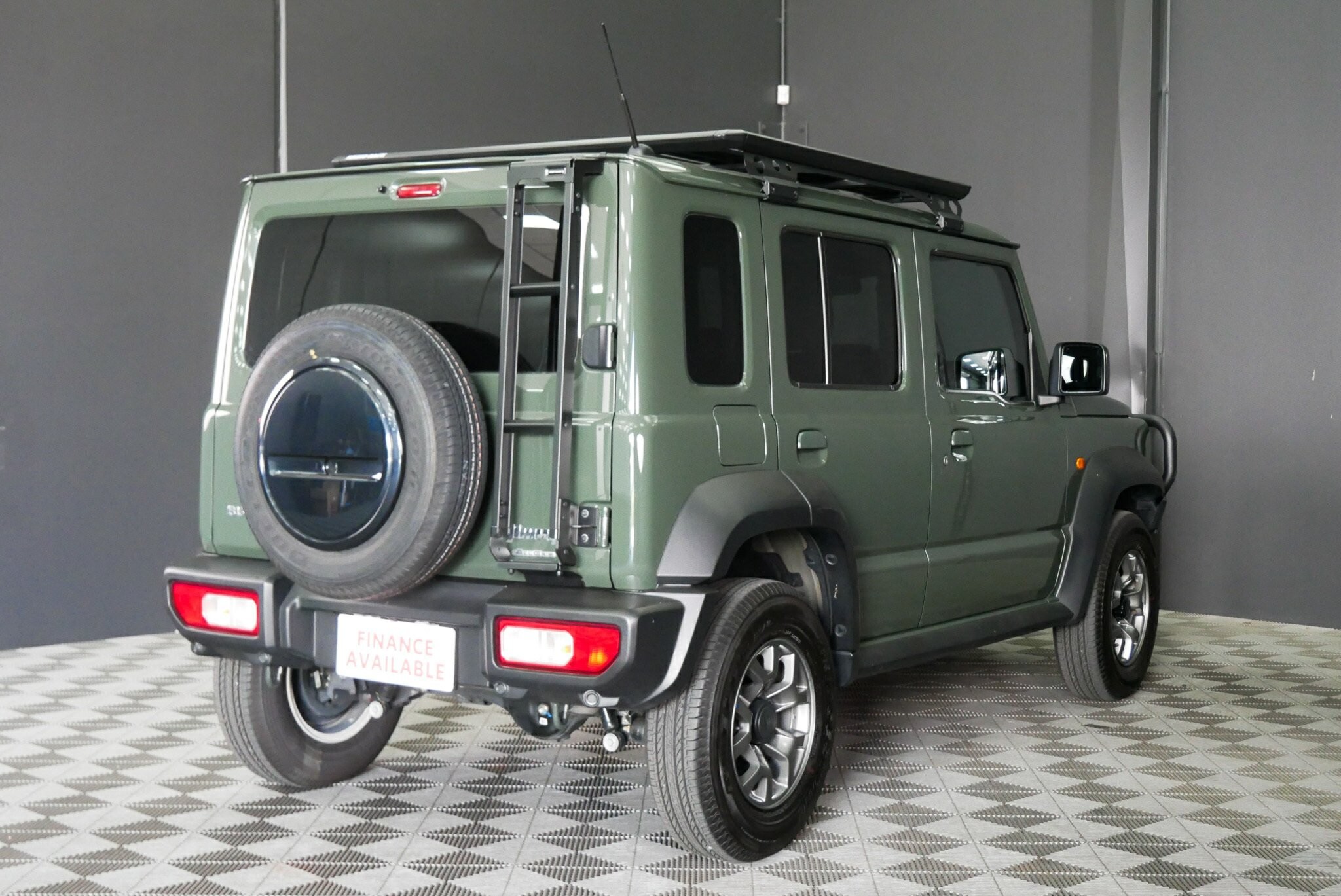 Suzuki Jimny image 4