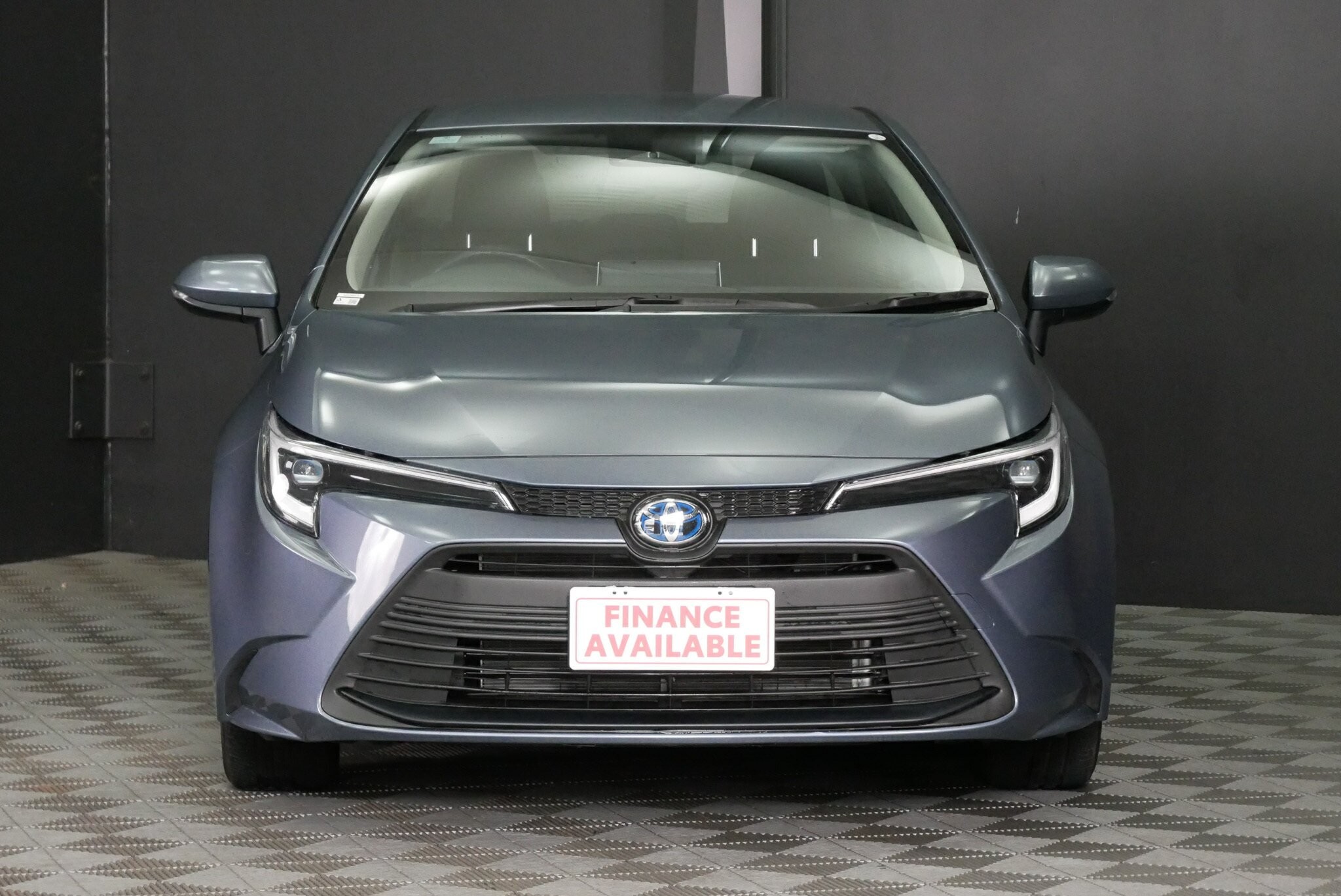 Toyota Corolla image 2