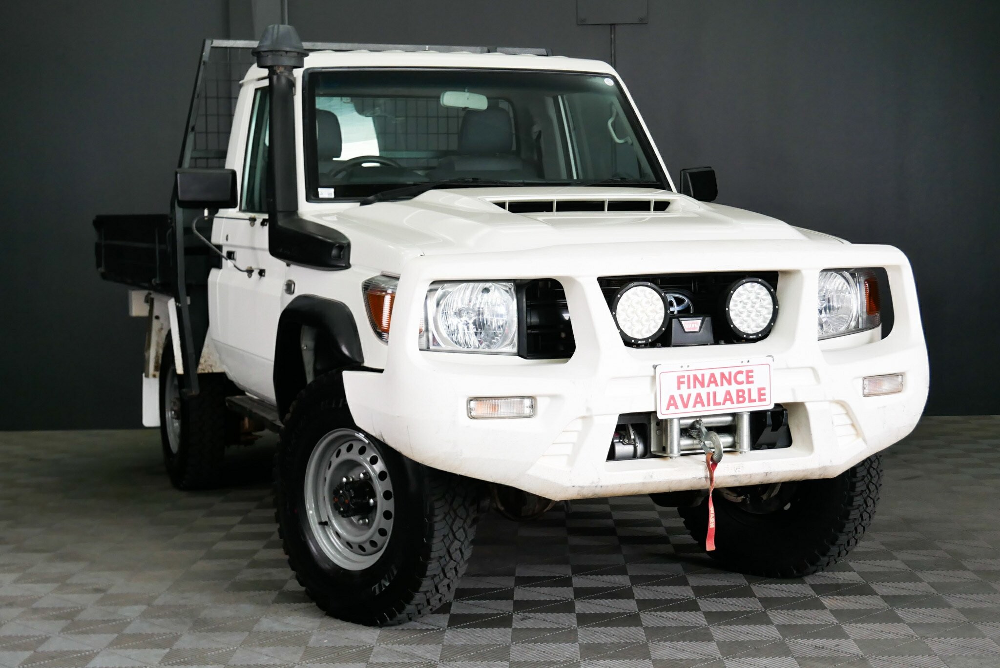 Toyota Landcruiser image 1