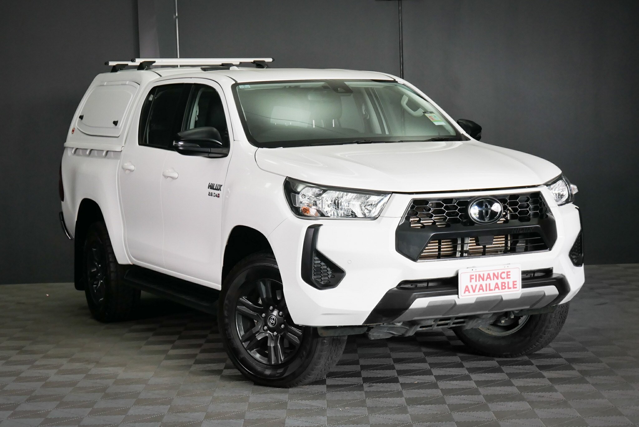 Toyota Hilux image 1