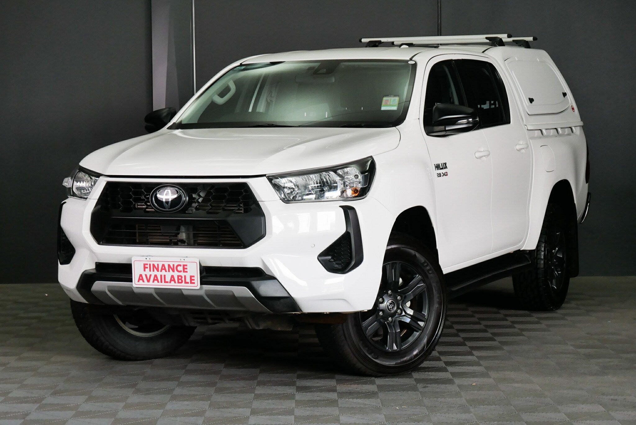 Toyota Hilux image 3