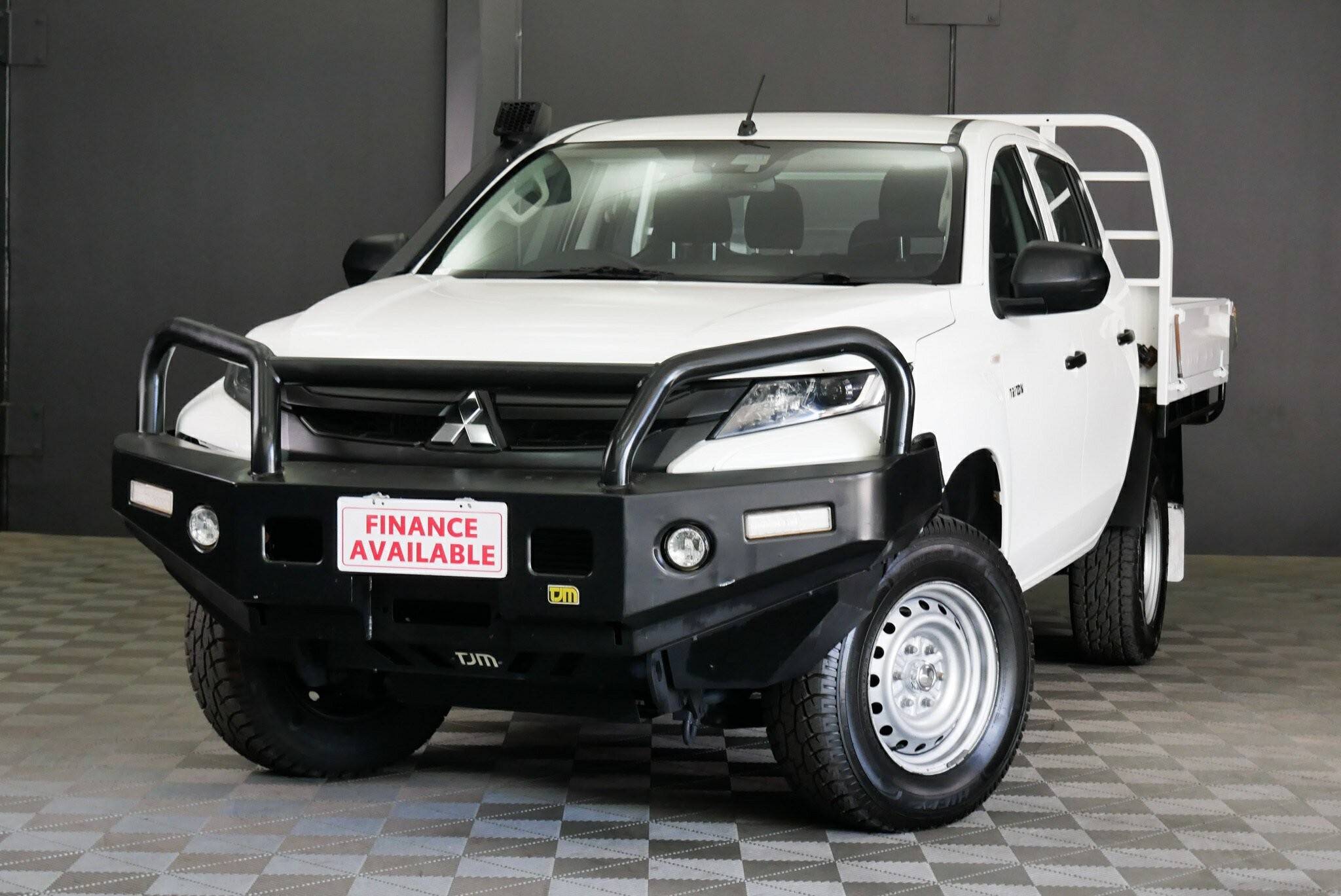 Mitsubishi Triton image 3