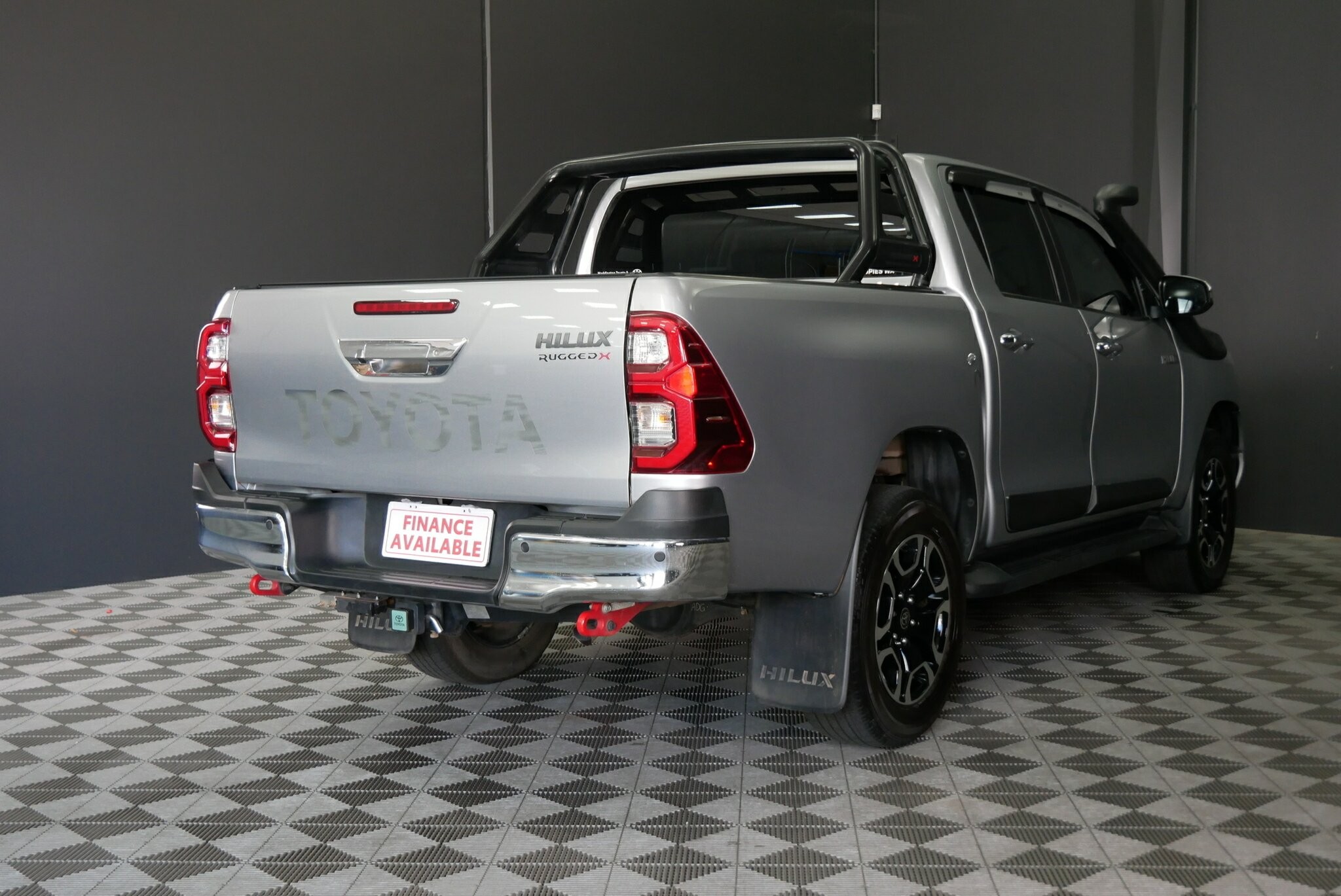Toyota Hilux image 4