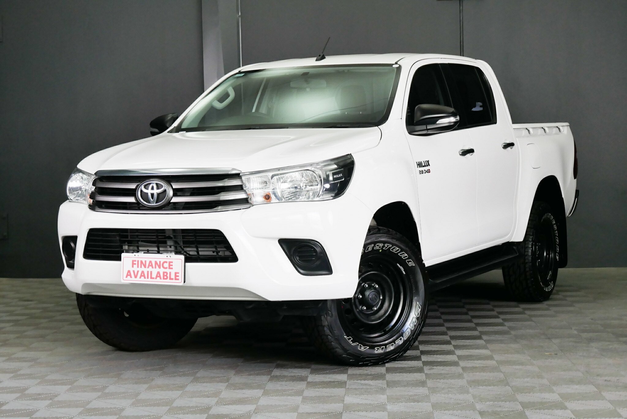 Toyota Hilux image 3