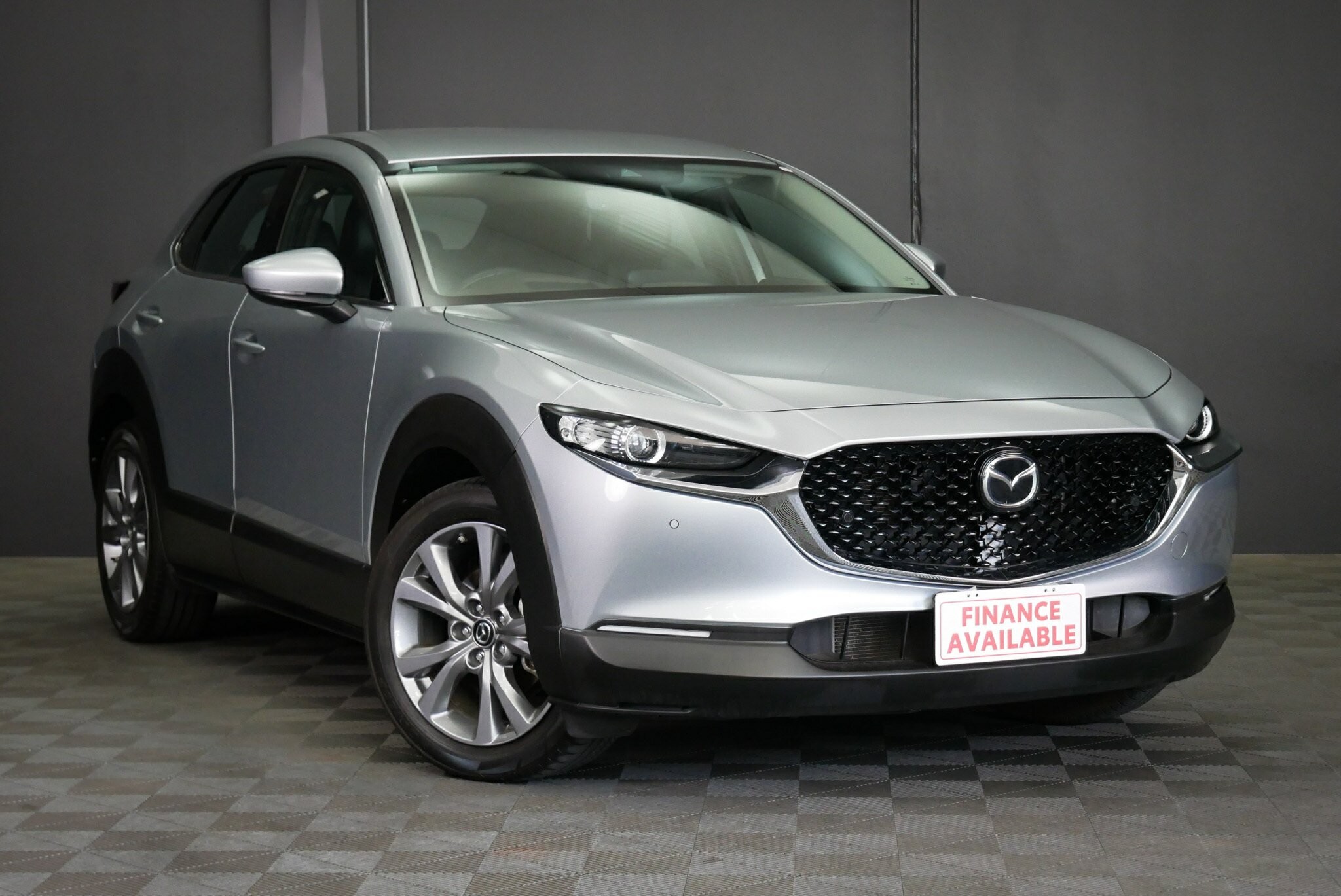 Mazda Cx-30 image 1