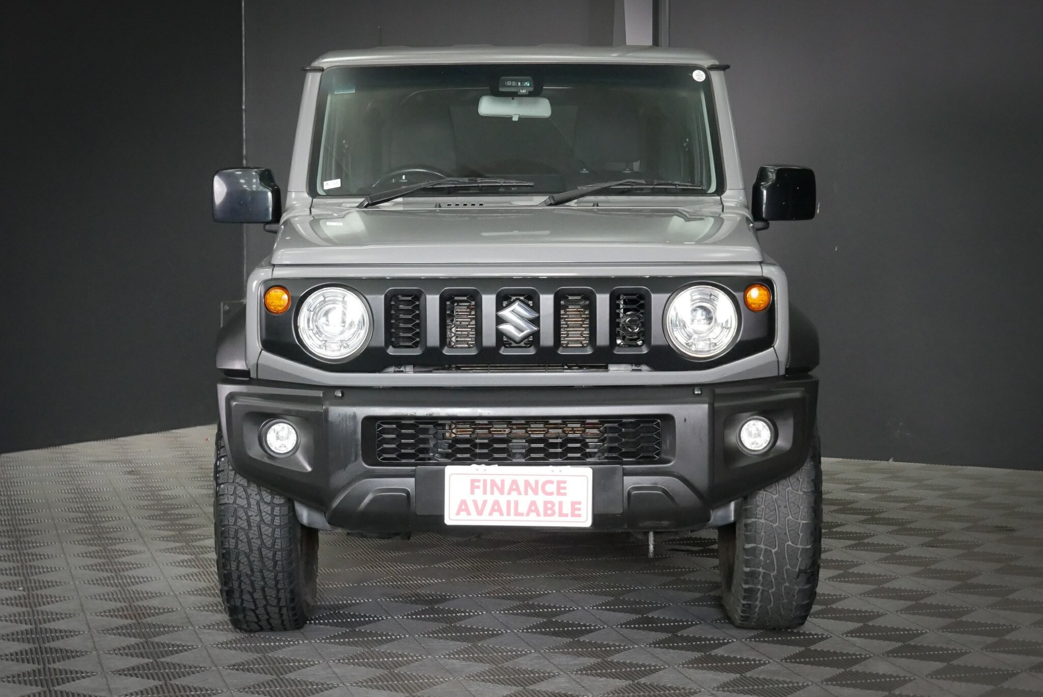 Suzuki Jimny image 2