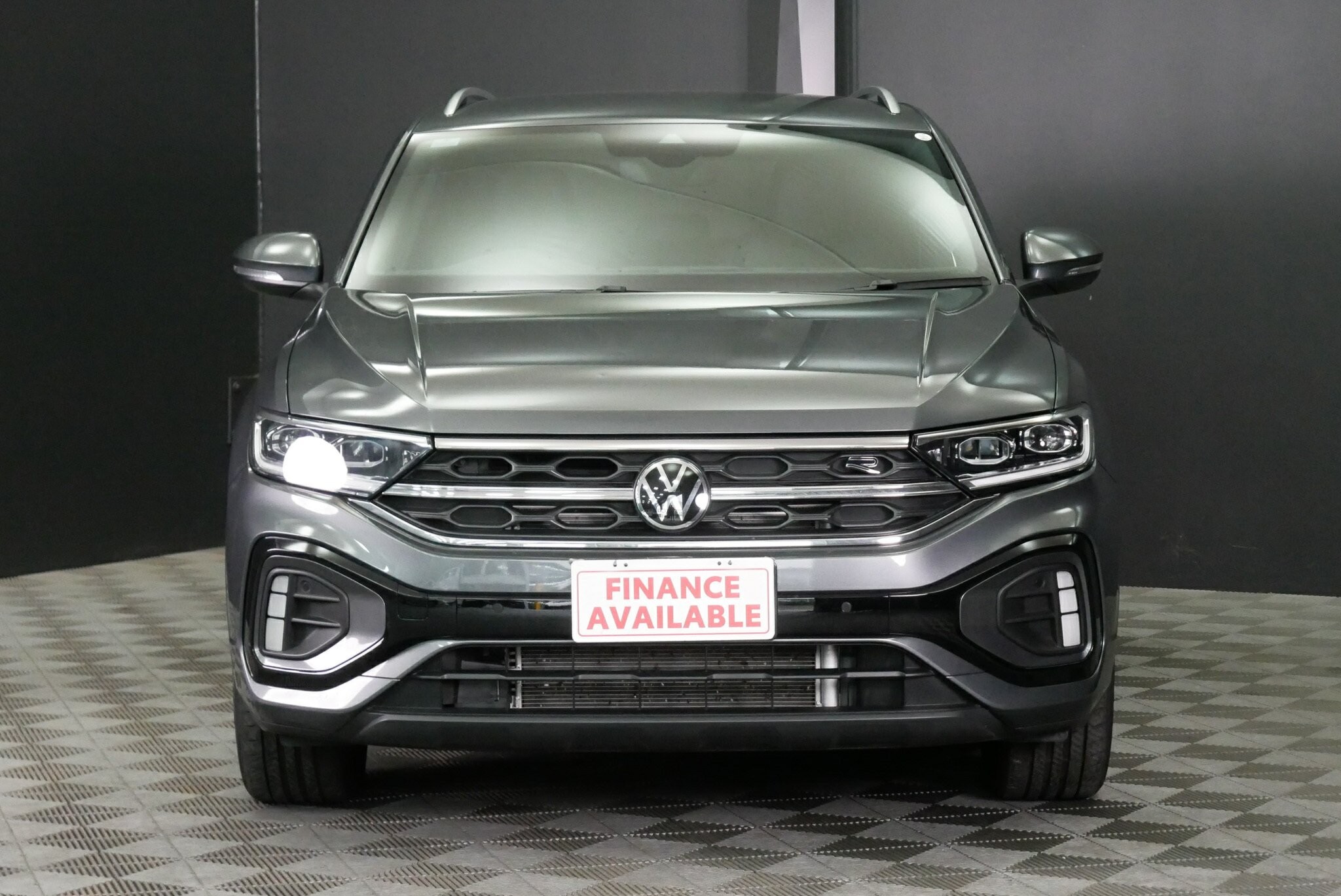 Volkswagen T-roc image 2