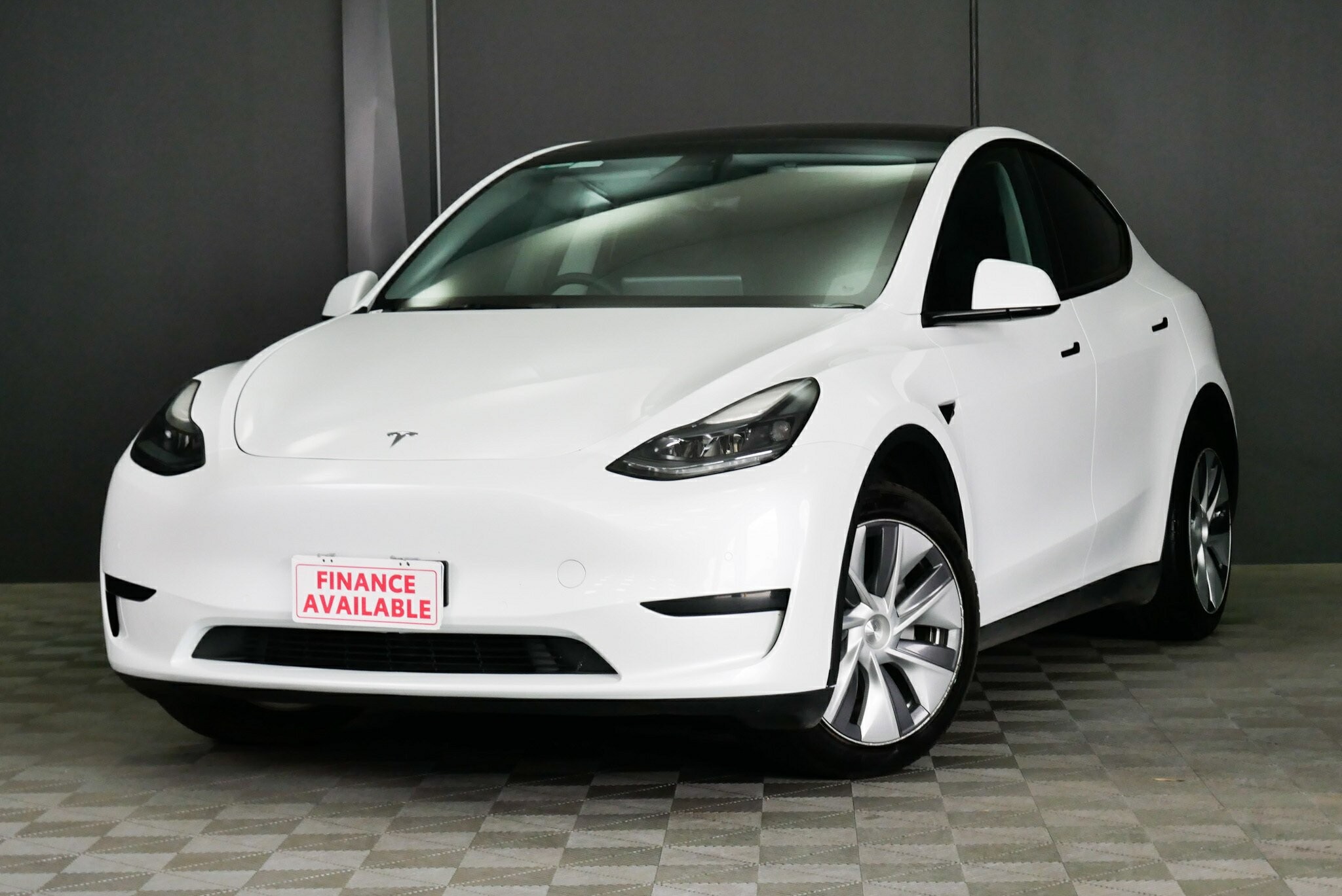 Tesla Model Y image 3