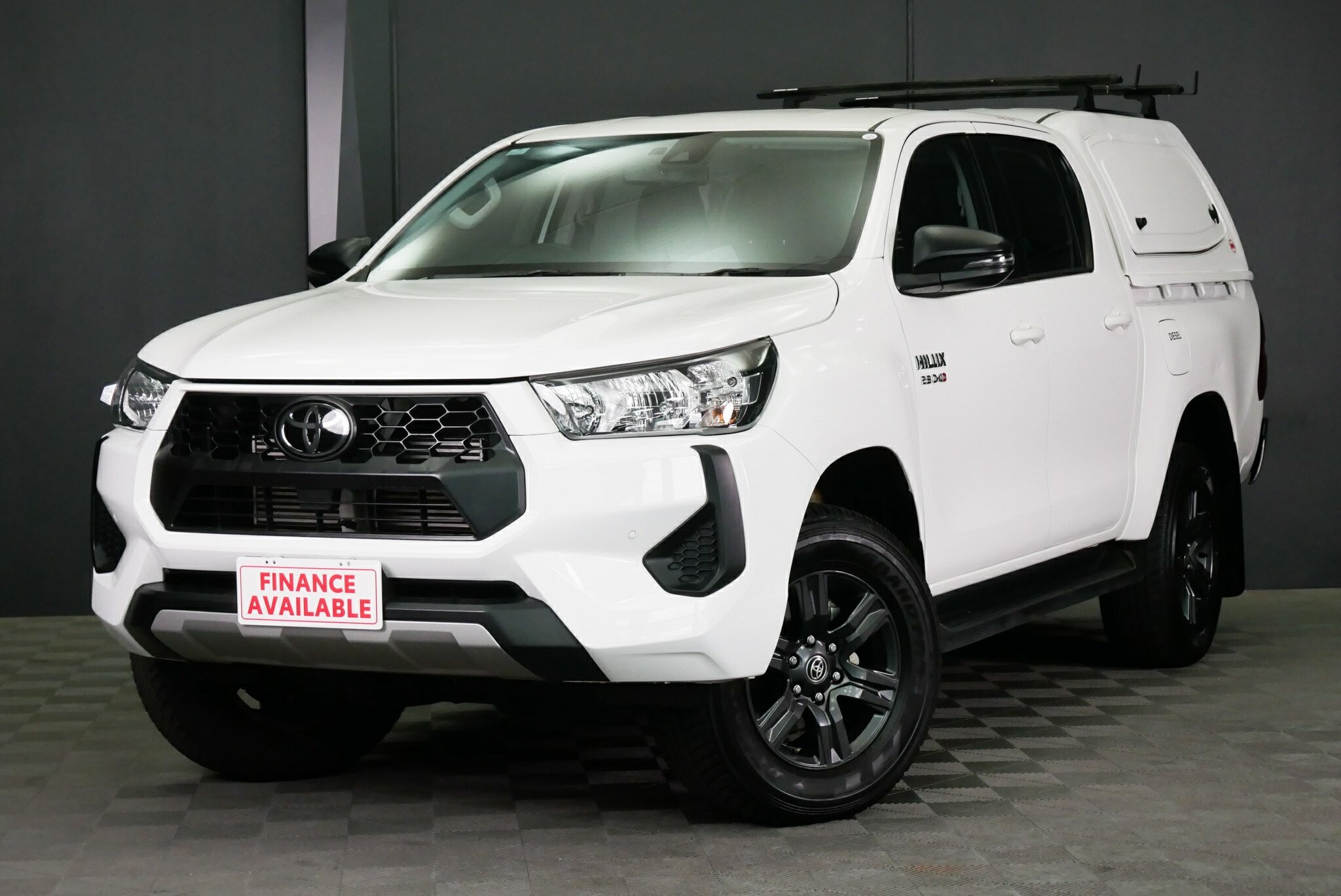 Toyota Hilux image 3