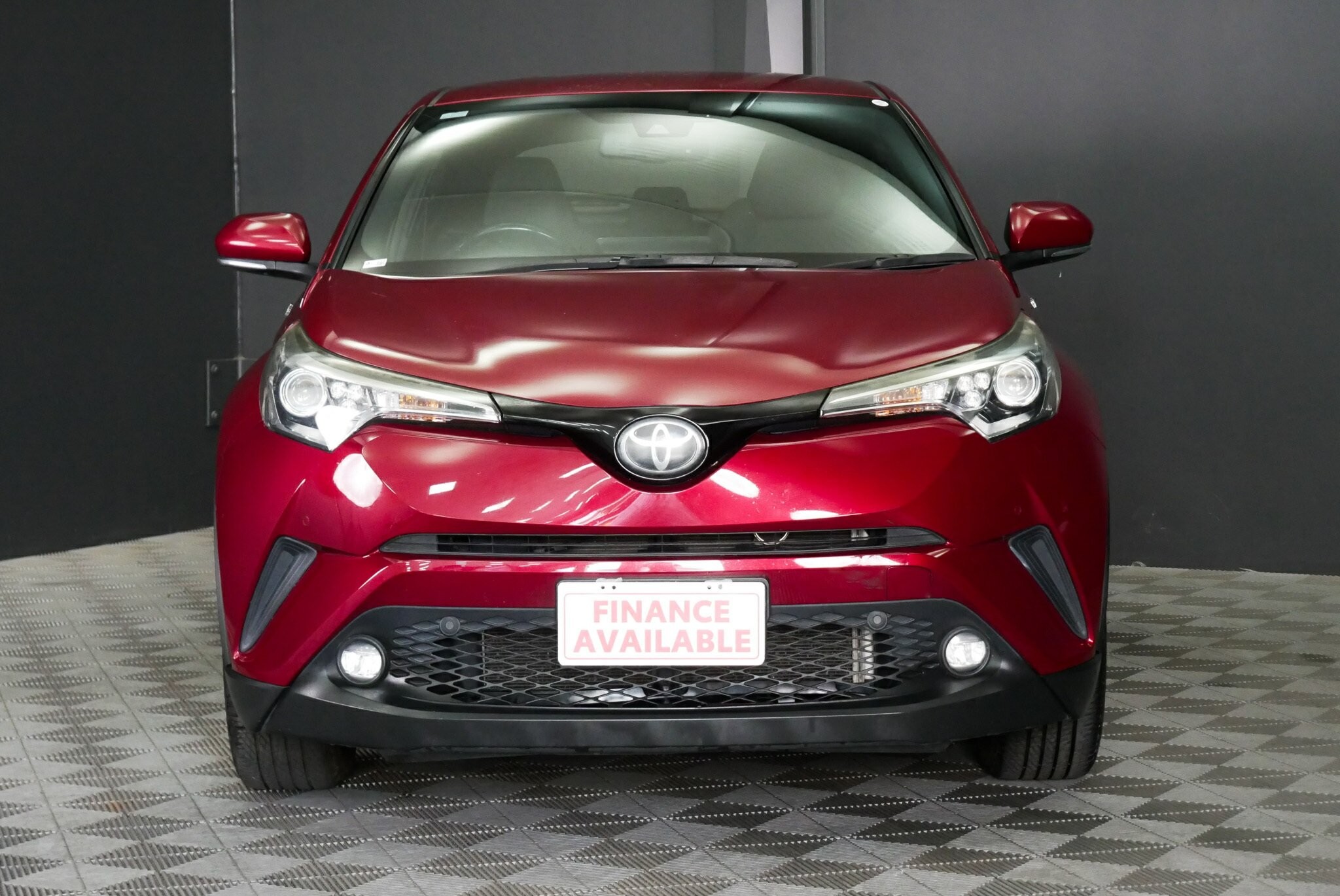 Toyota C-hr image 2