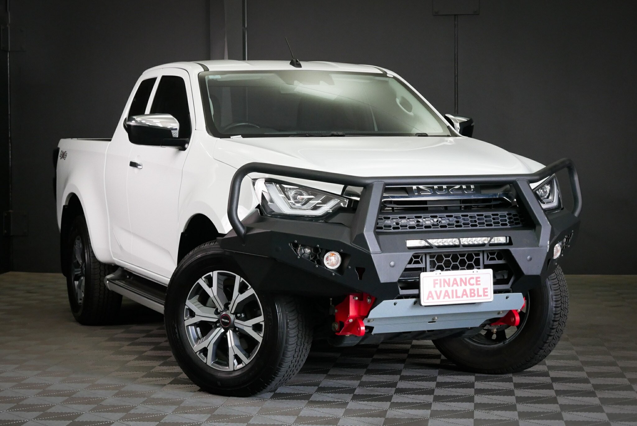 Isuzu D-max image 1