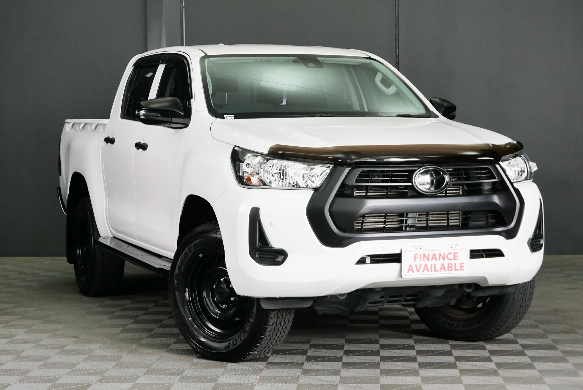 Toyota Hilux image 1