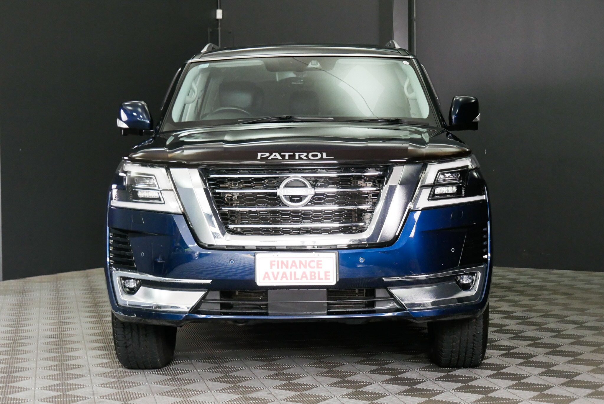 Nissan Patrol image 2