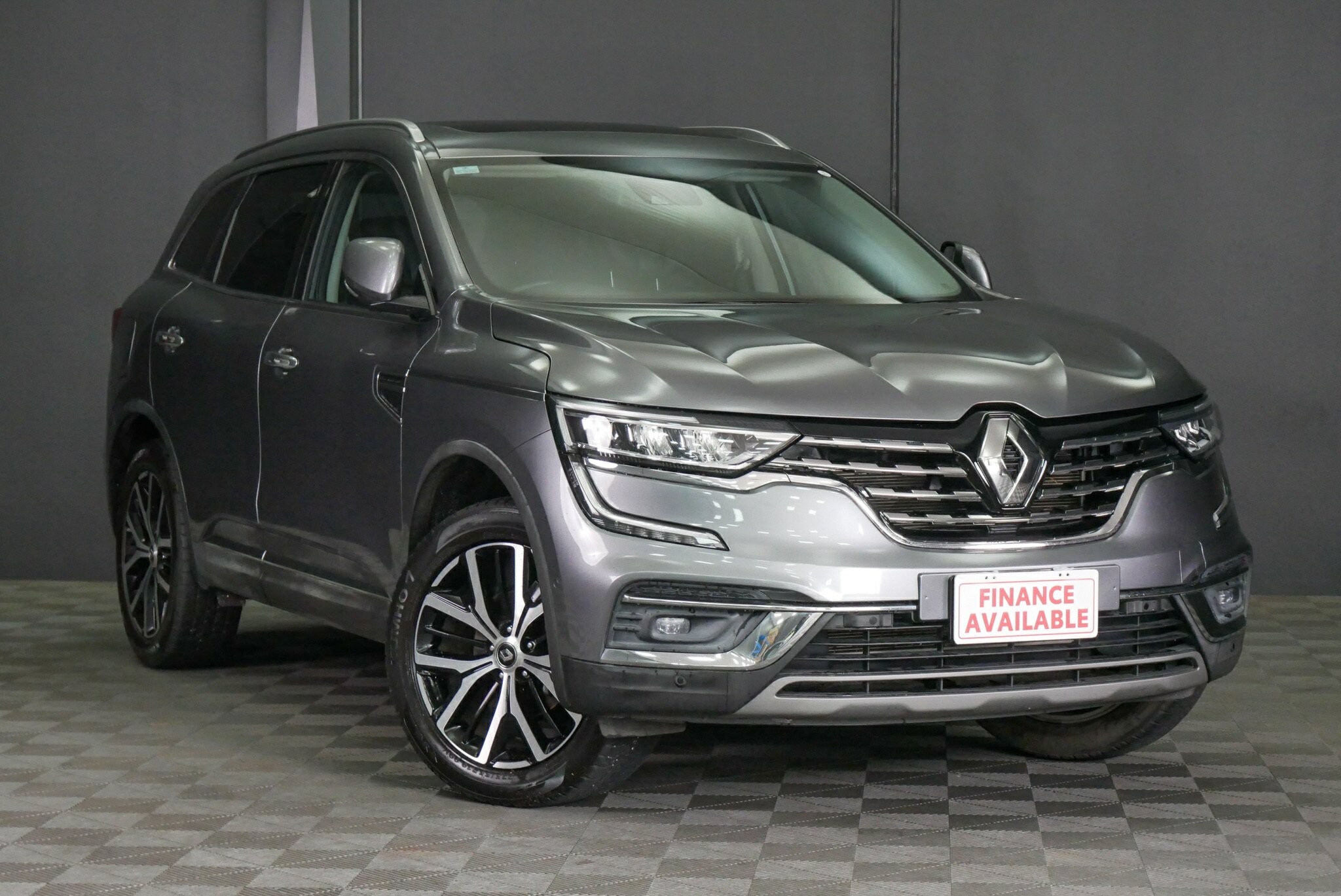 Renault Koleos image 1