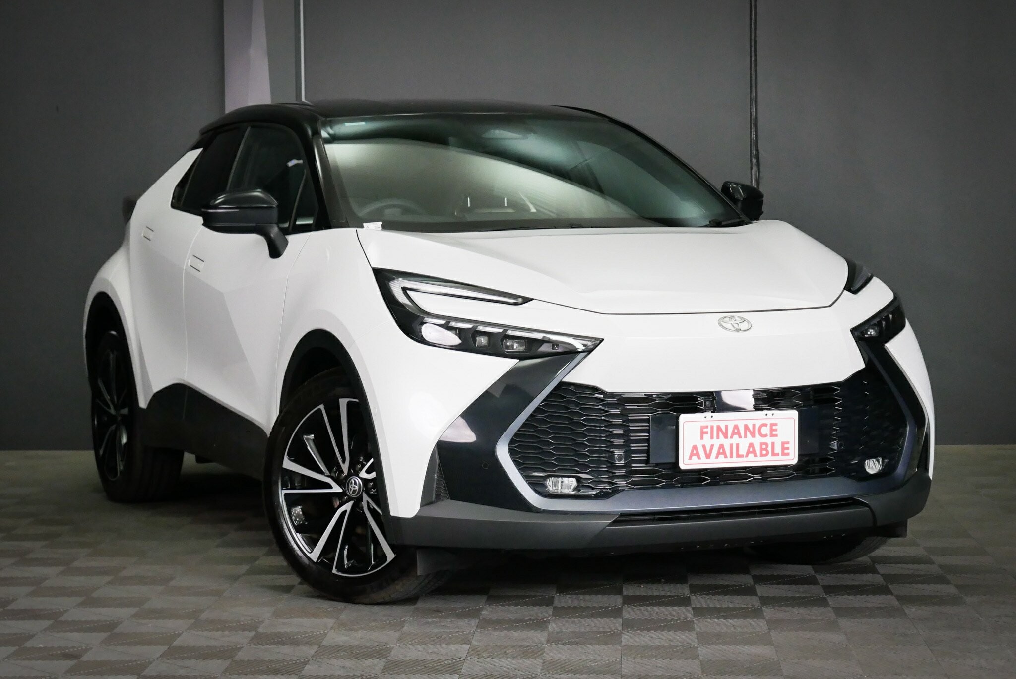 Toyota C-hr image 1