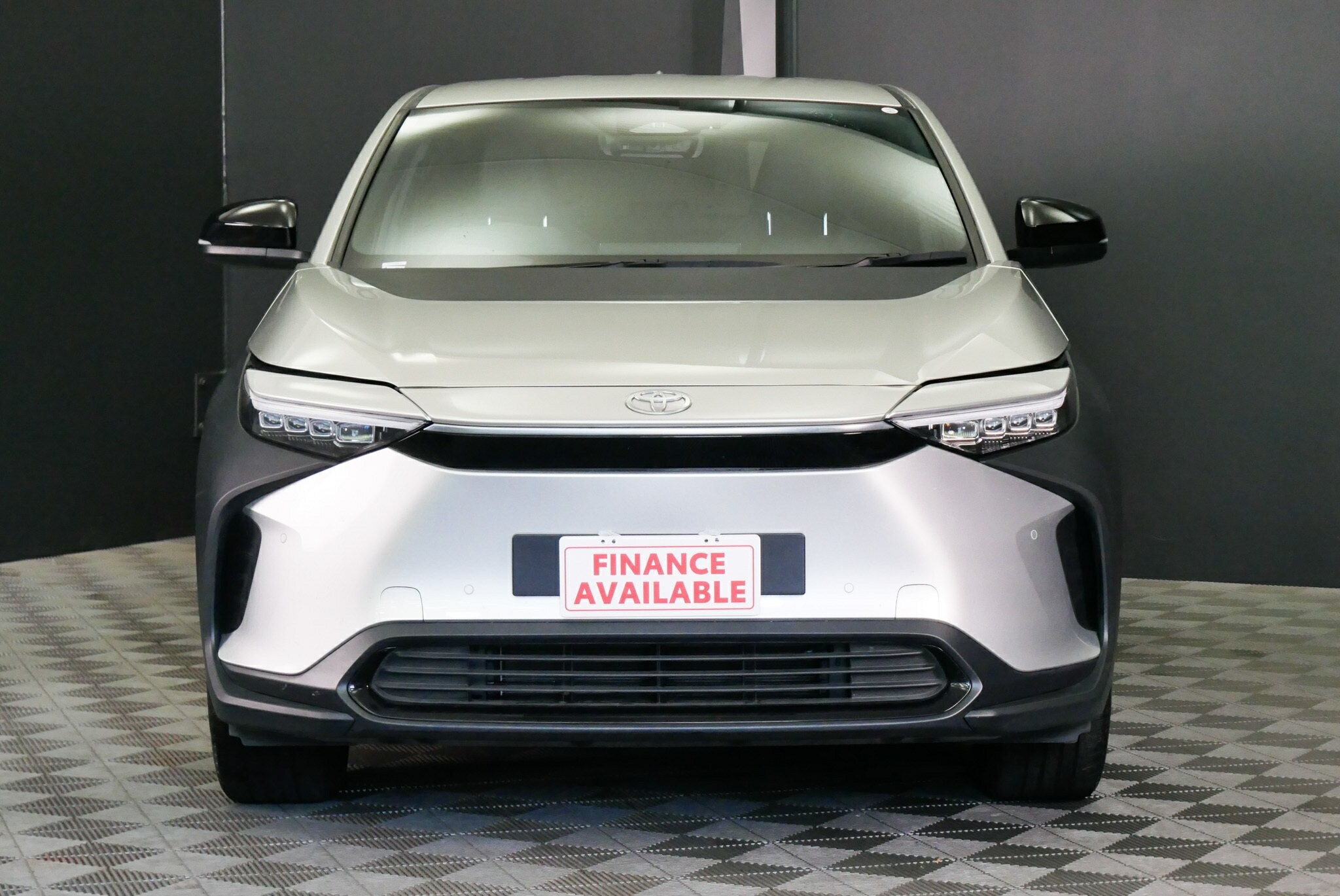 Toyota Bz4x image 2