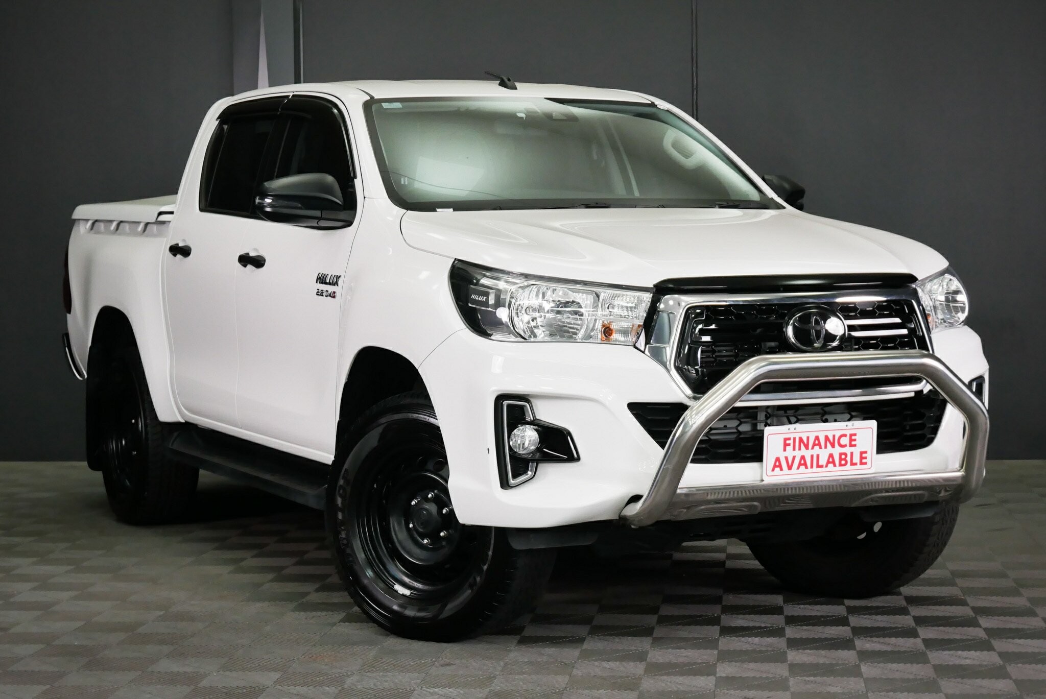 Toyota Hilux image 1