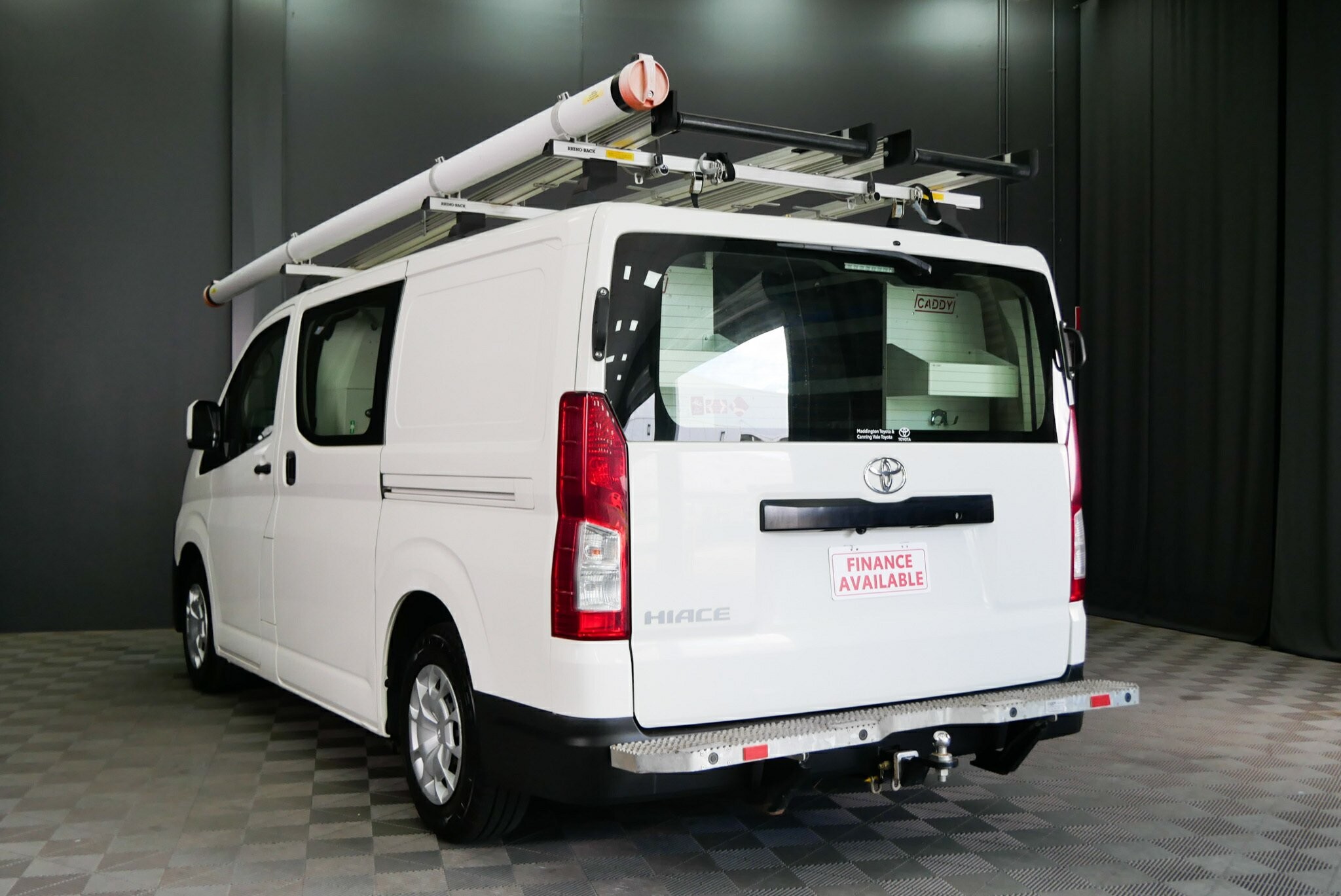 Toyota Hiace image 4
