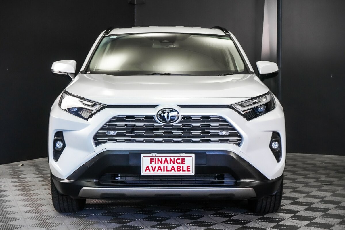 Toyota Rav4 image 3