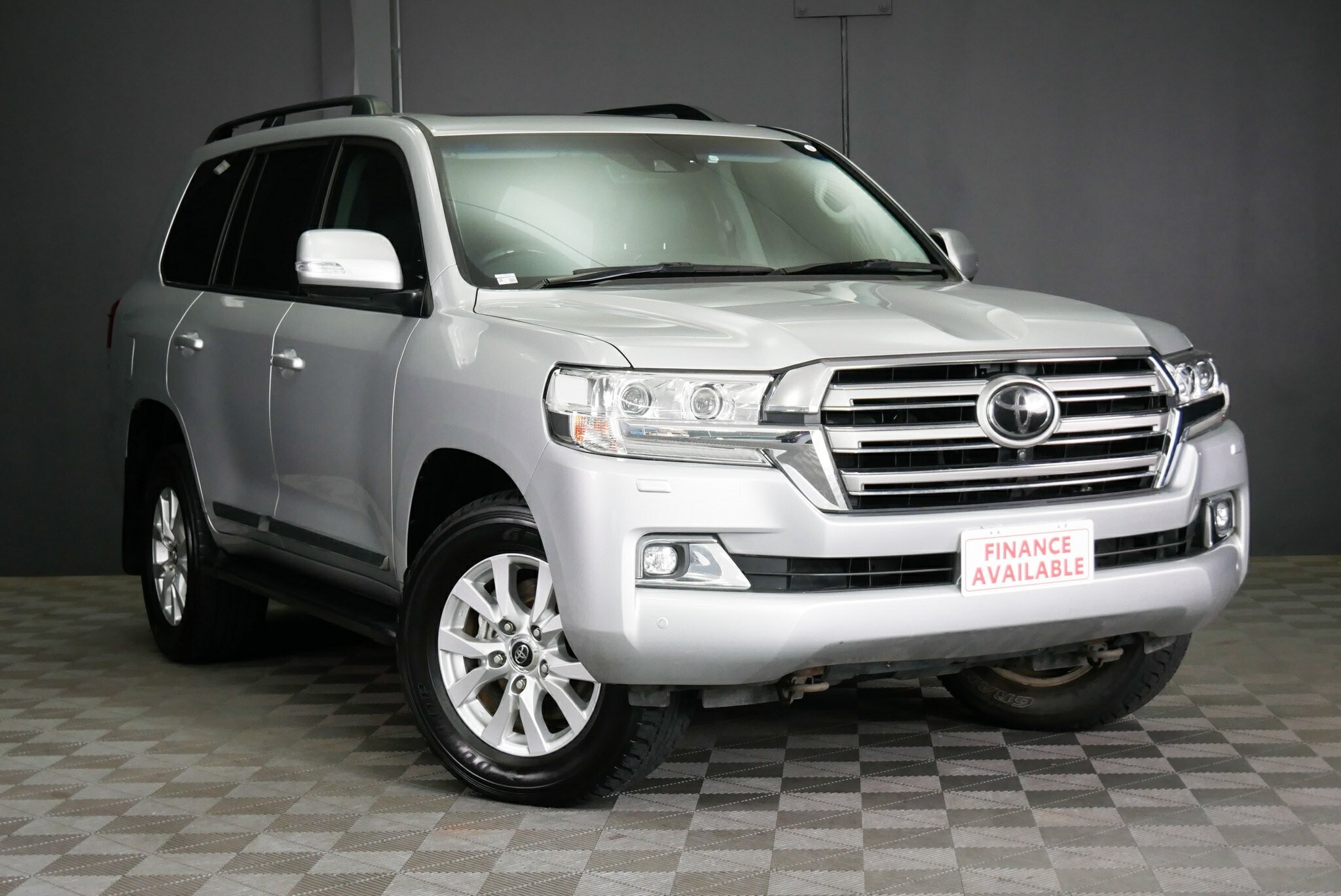 Toyota Landcruiser image 1