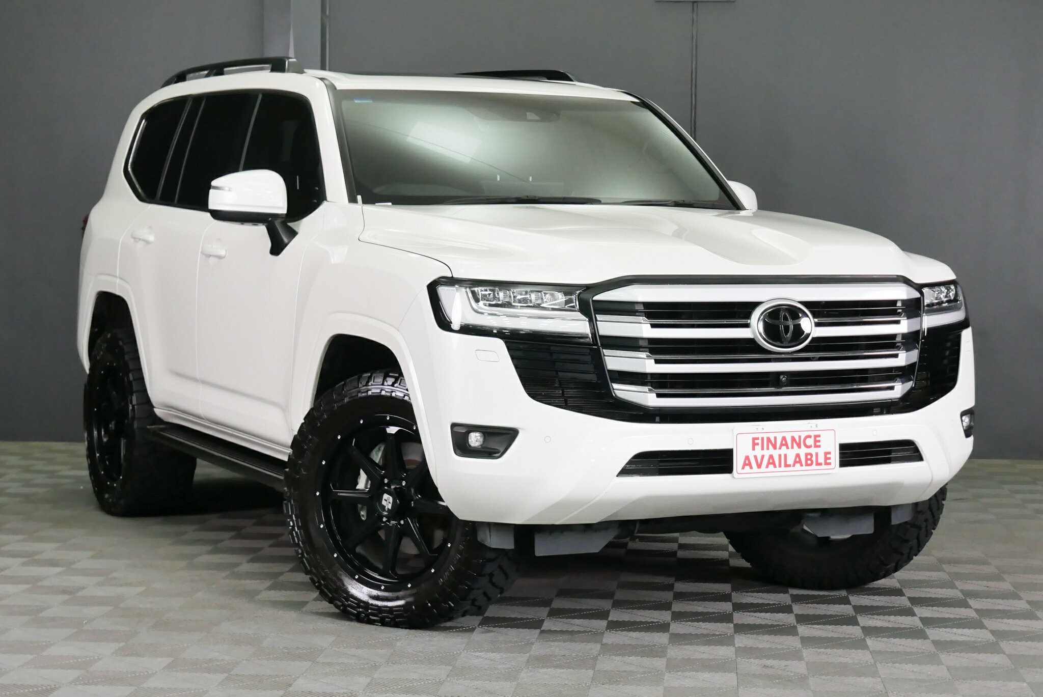 Toyota Landcruiser image 1