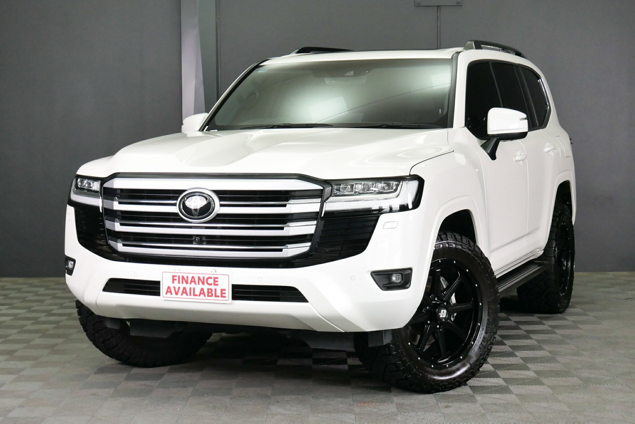 Toyota Landcruiser image 3