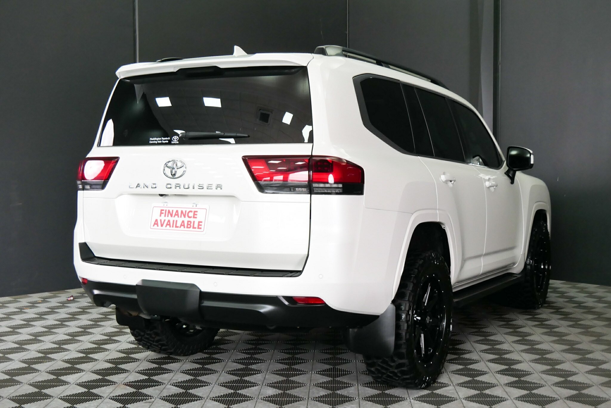 Toyota Landcruiser image 4
