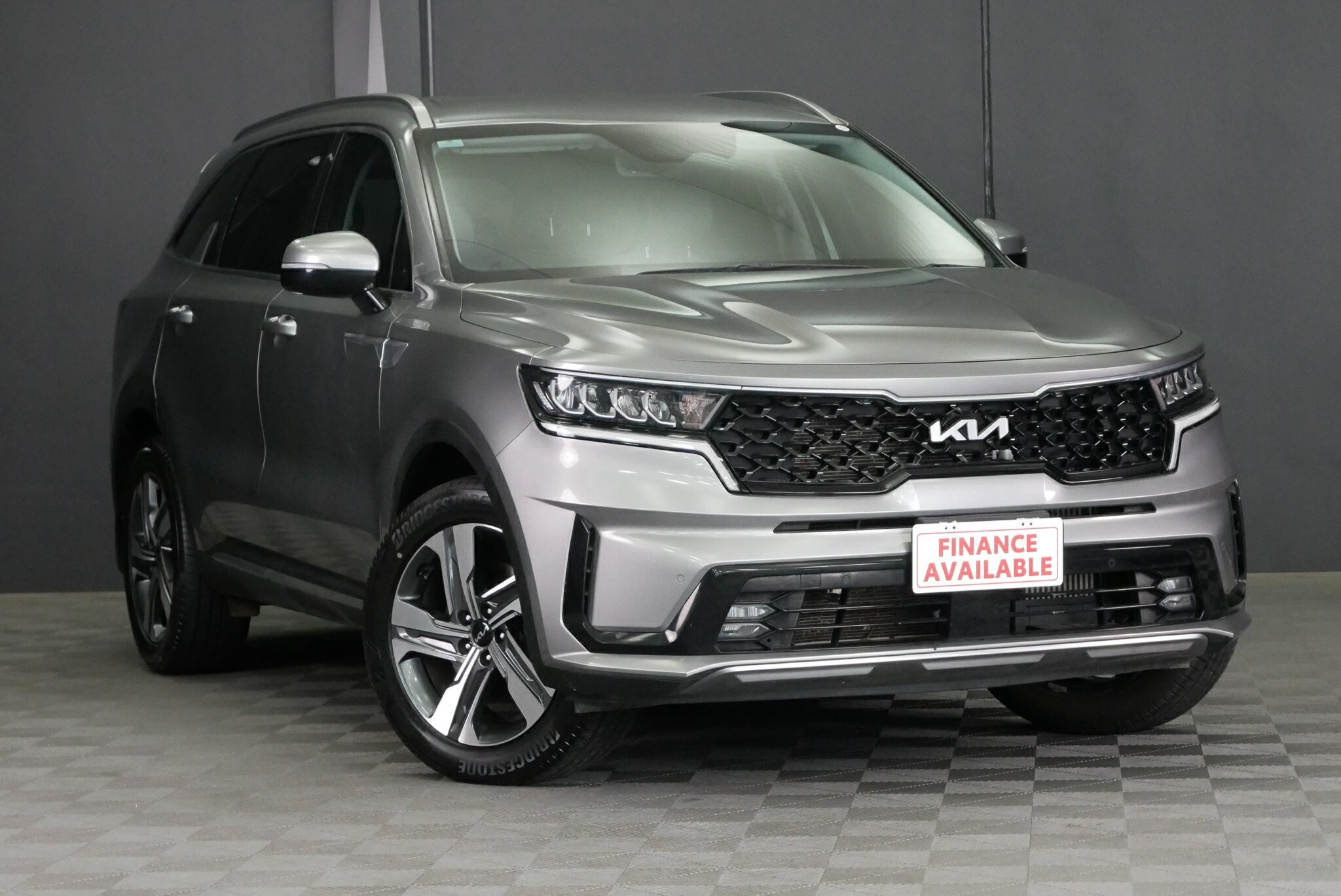 Kia Sorento image 1