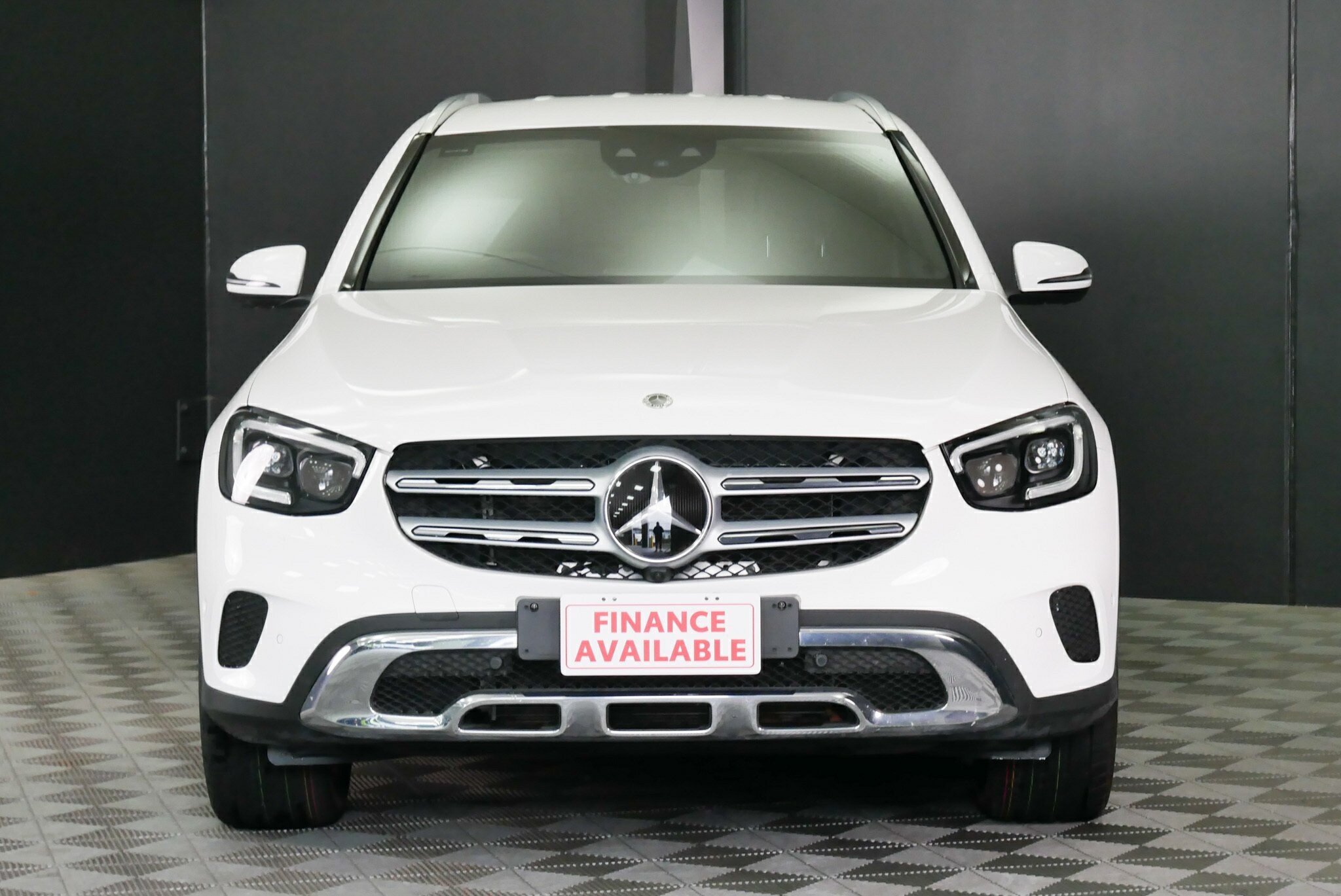 Mercedes Benz Glc-class image 2