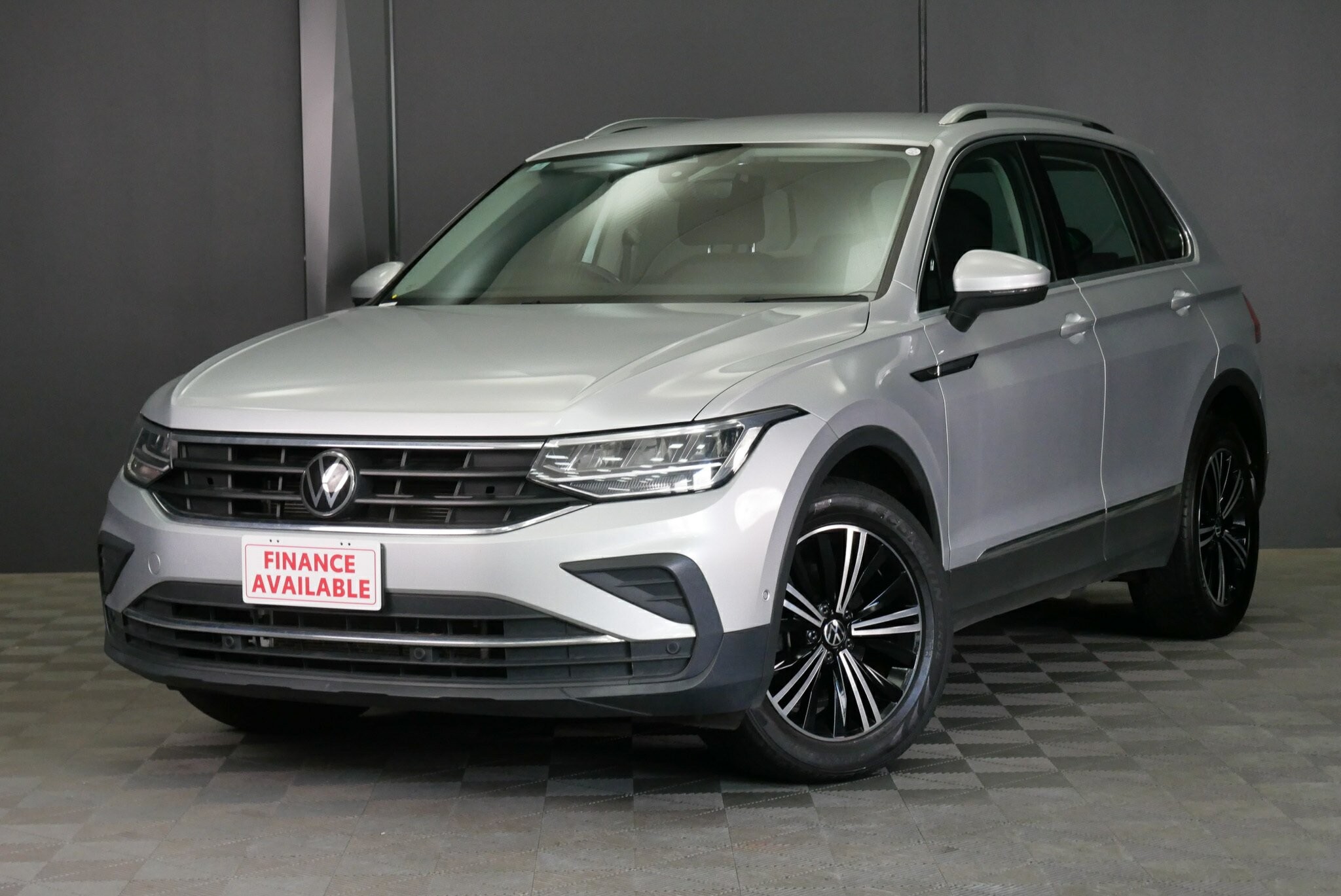 Volkswagen Tiguan image 3