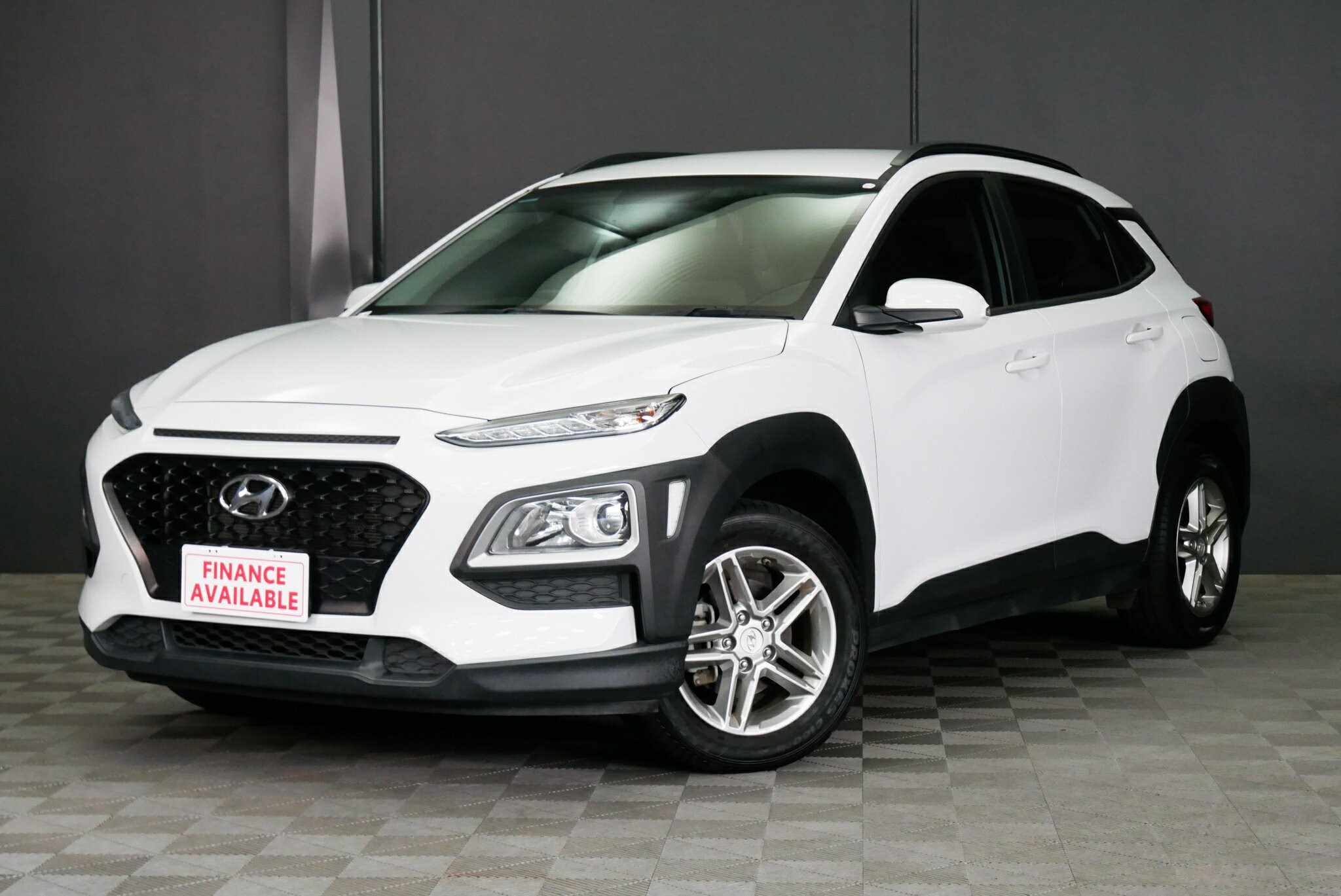 Hyundai Kona image 3