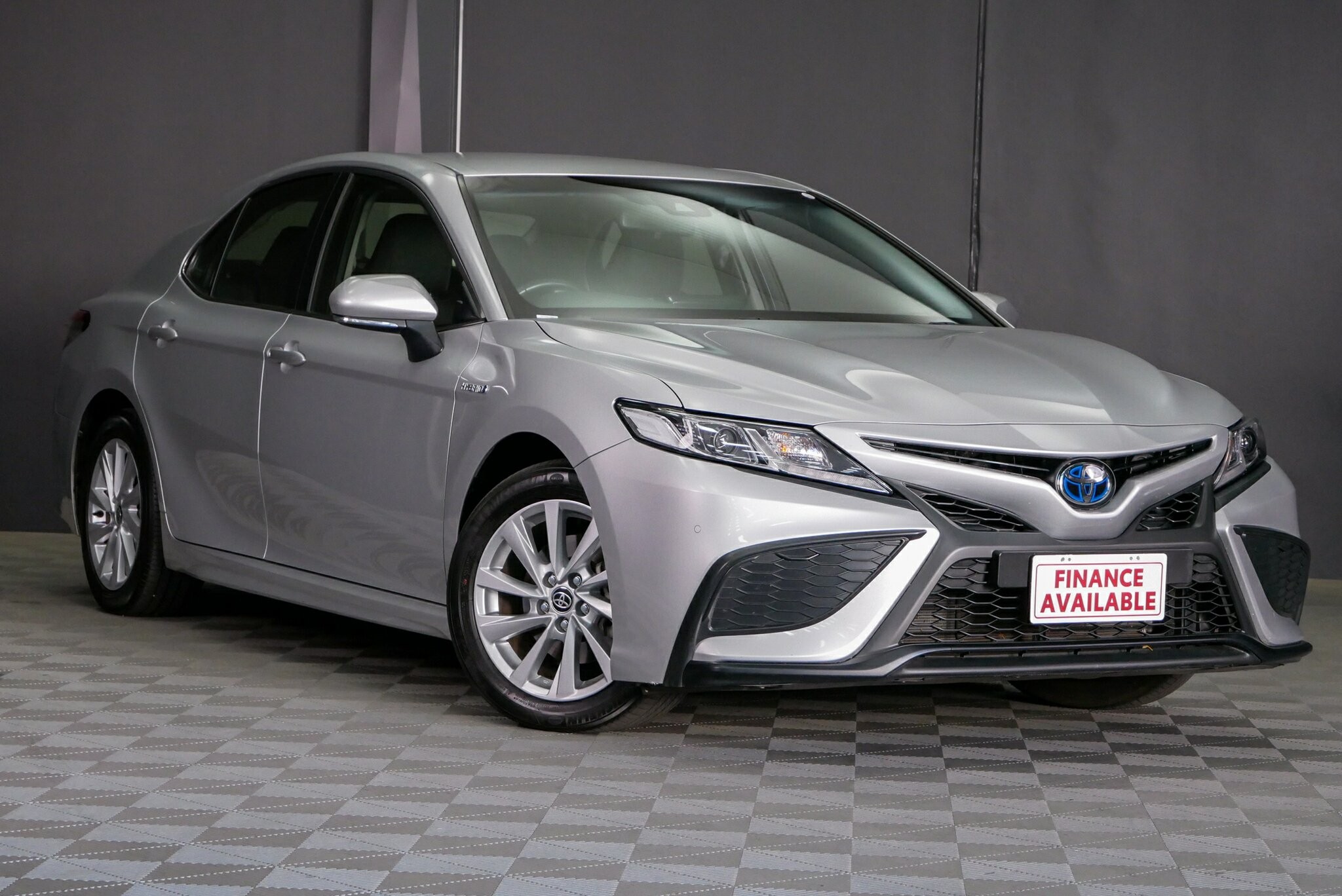 Toyota Camry image 1