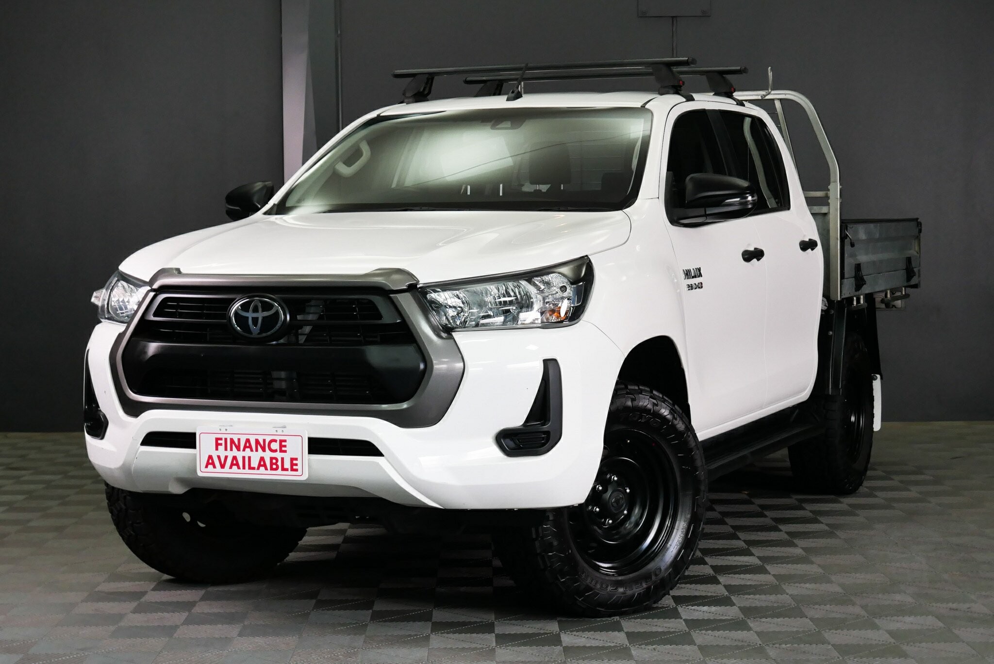 Toyota Hilux image 3