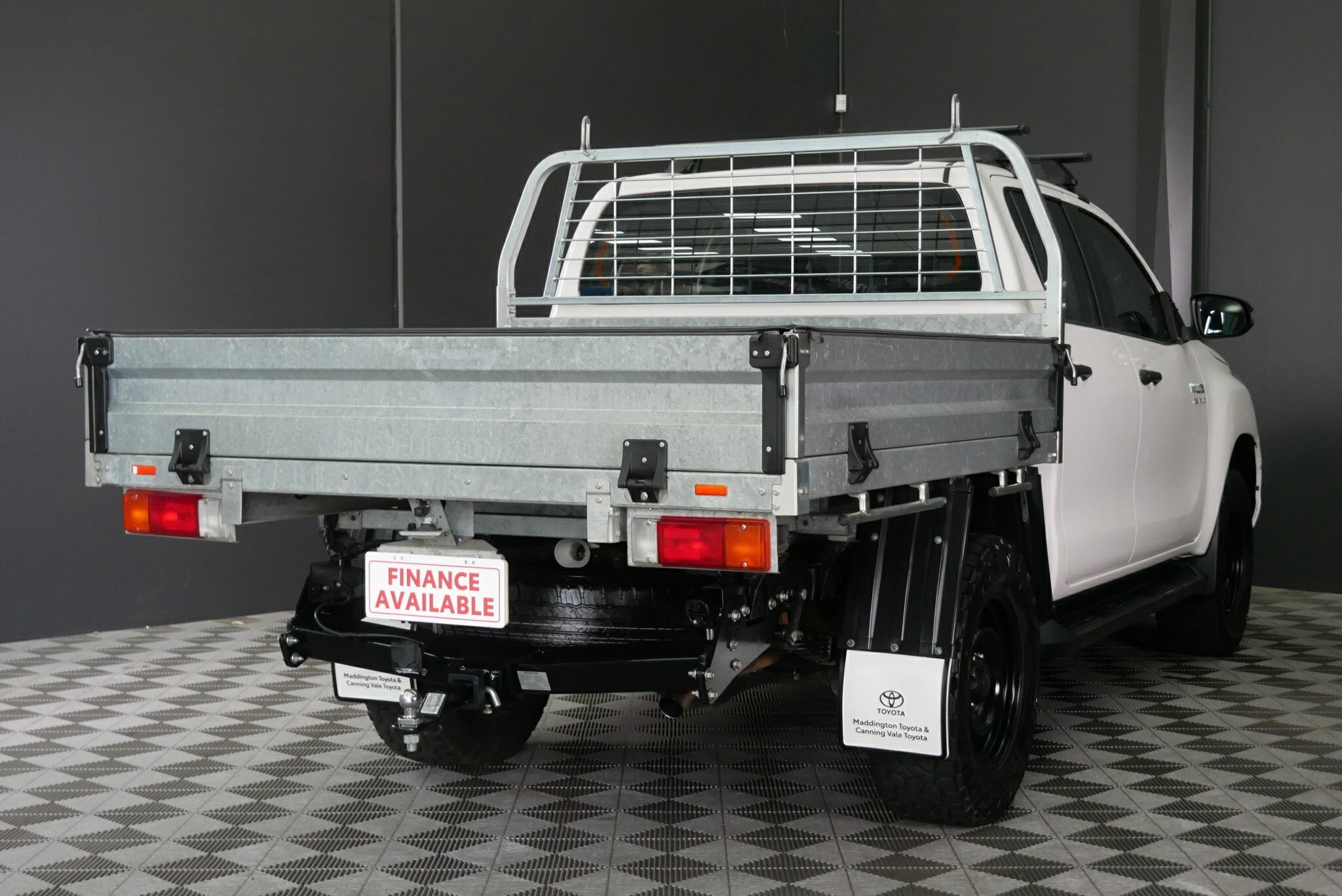 Toyota Hilux image 4