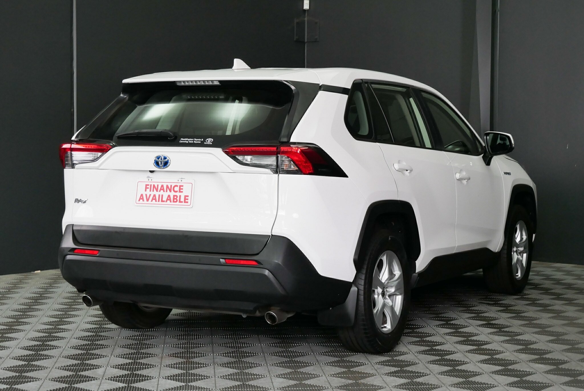 Toyota Rav4 image 4