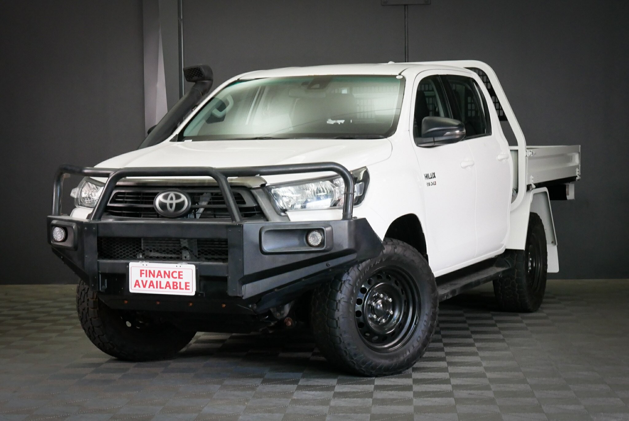 Toyota Hilux image 3