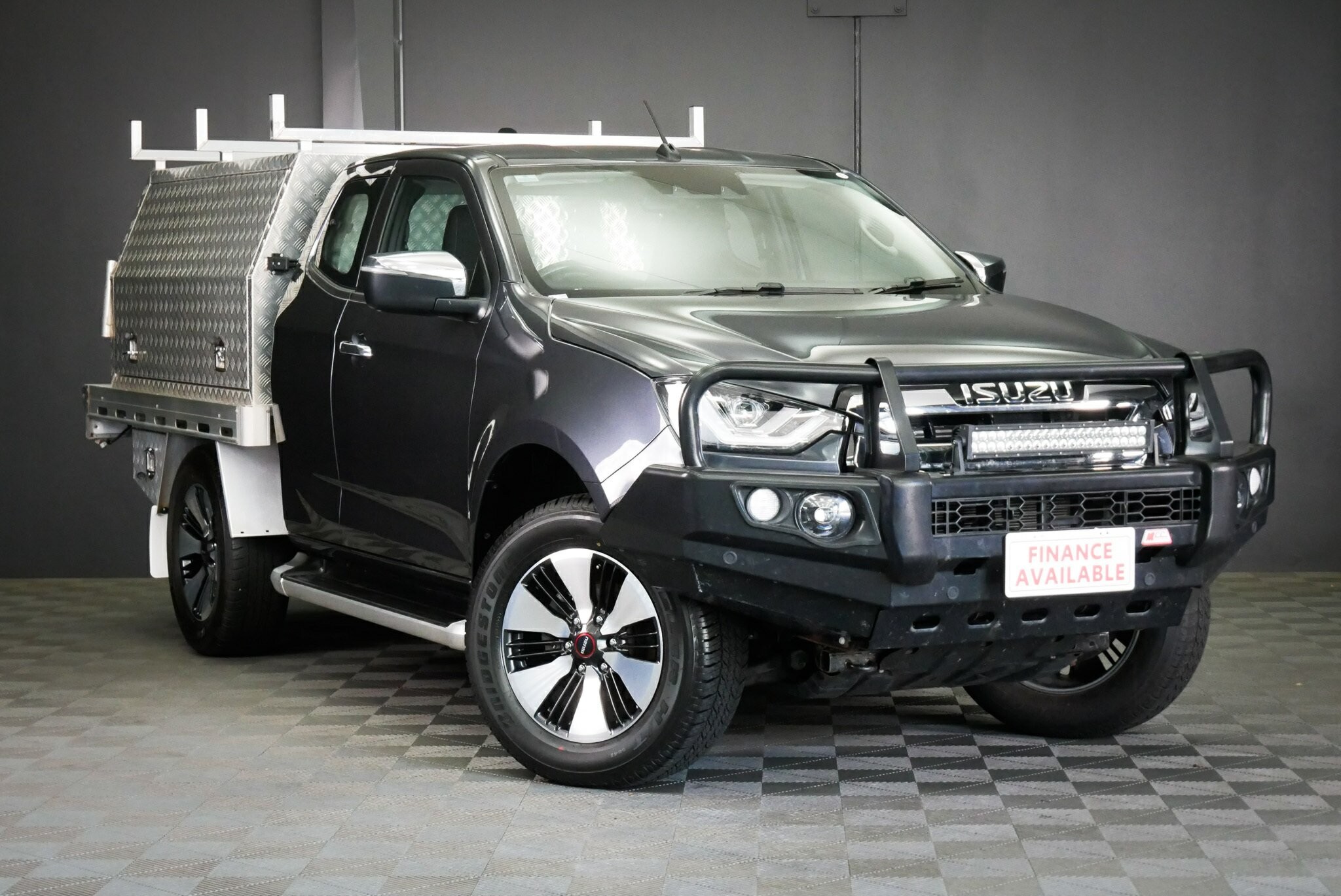 Isuzu D-max image 1
