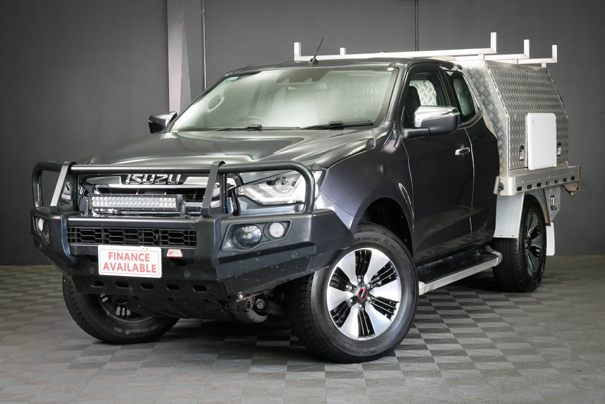 Isuzu D-max image 3