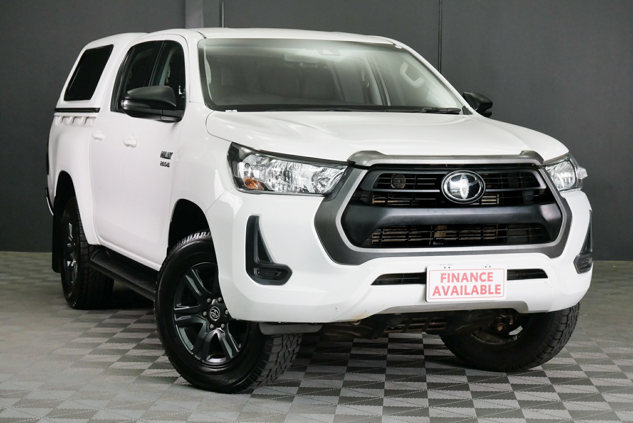 Toyota Hilux image 1